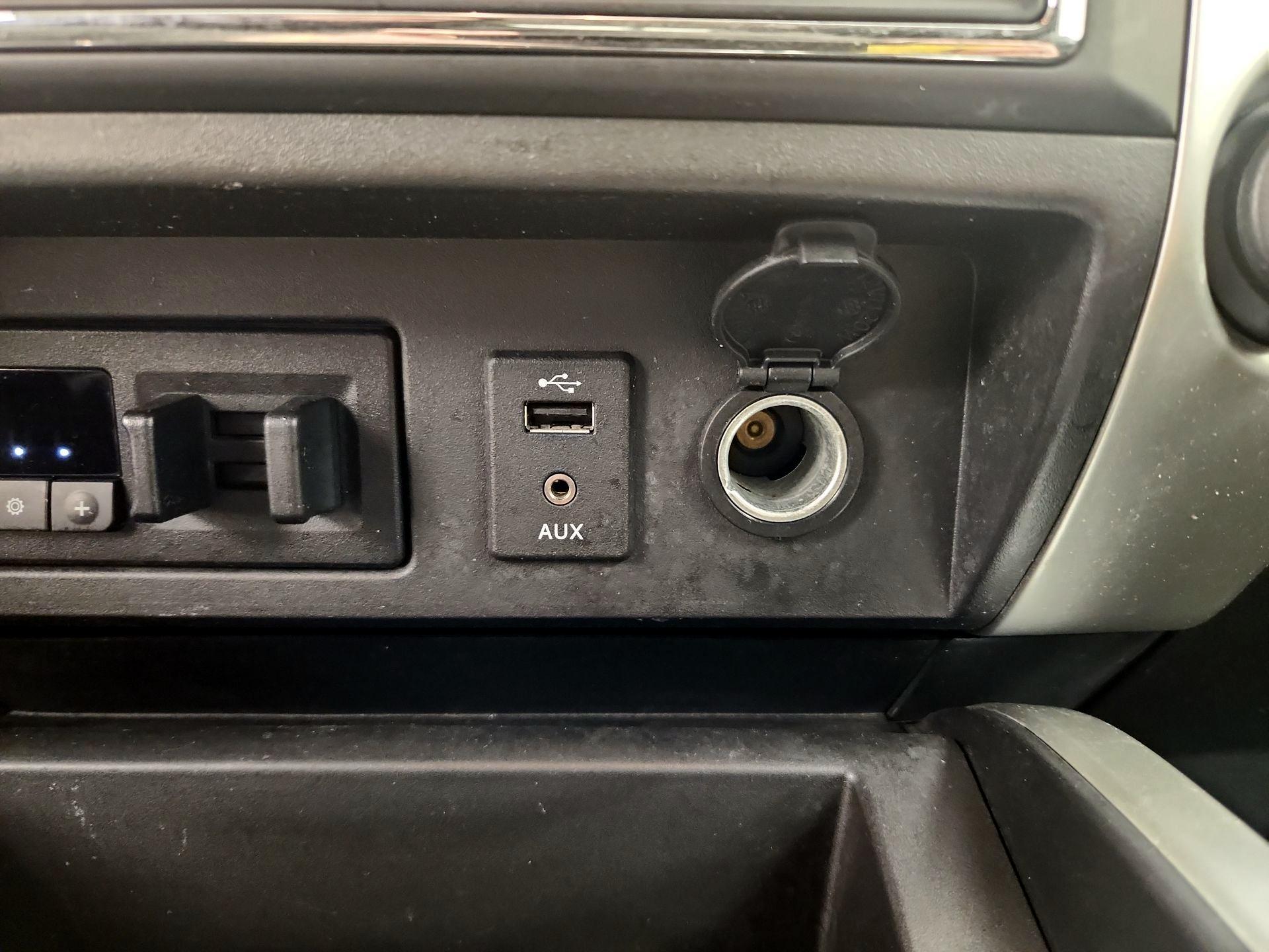 Thumbnail: 2017 Nissan Titan - 18