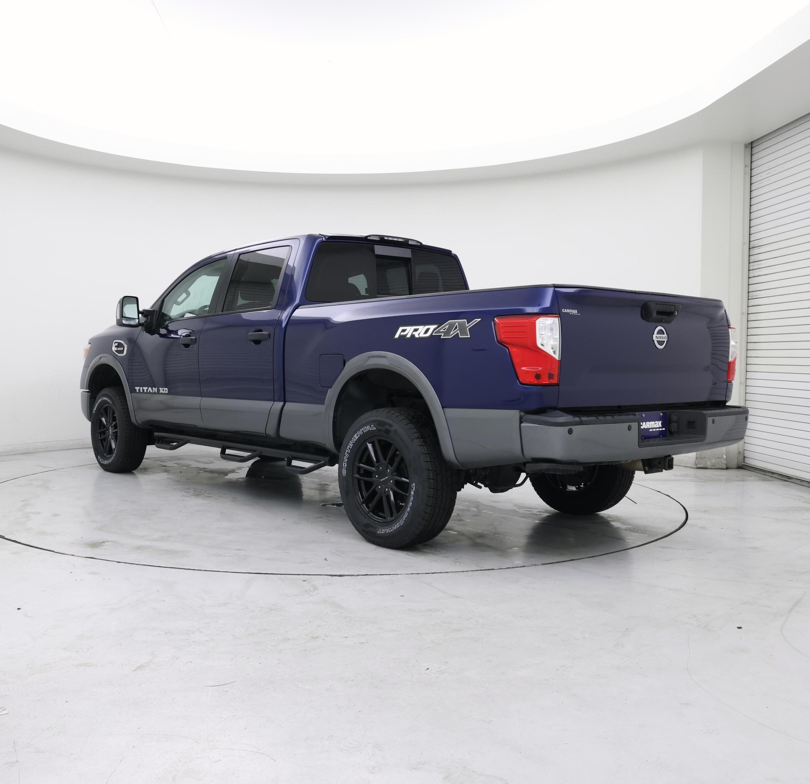 Thumbnail: 2017 Nissan Titan - 2