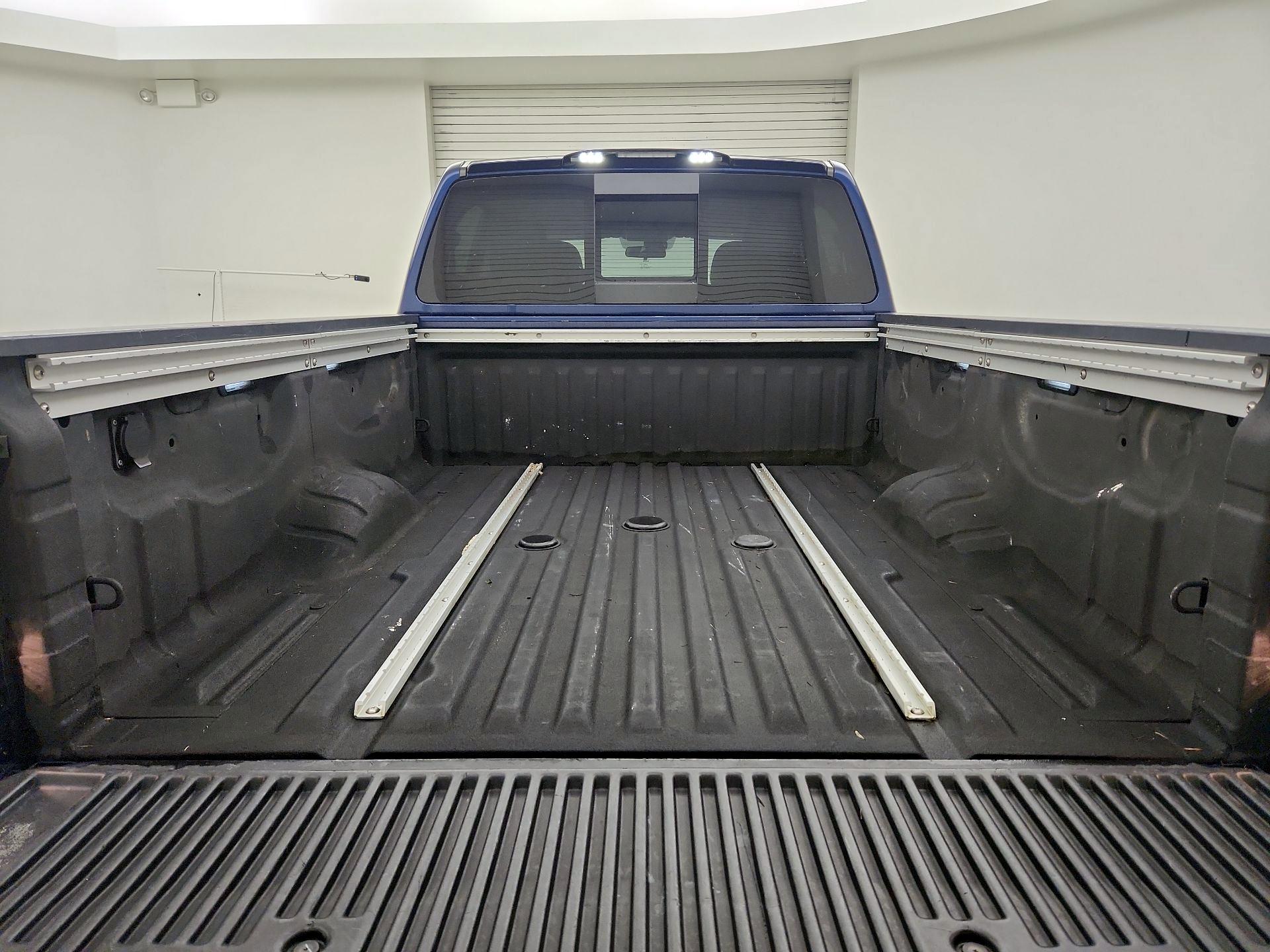 Thumbnail: 2017 Nissan Titan - 20