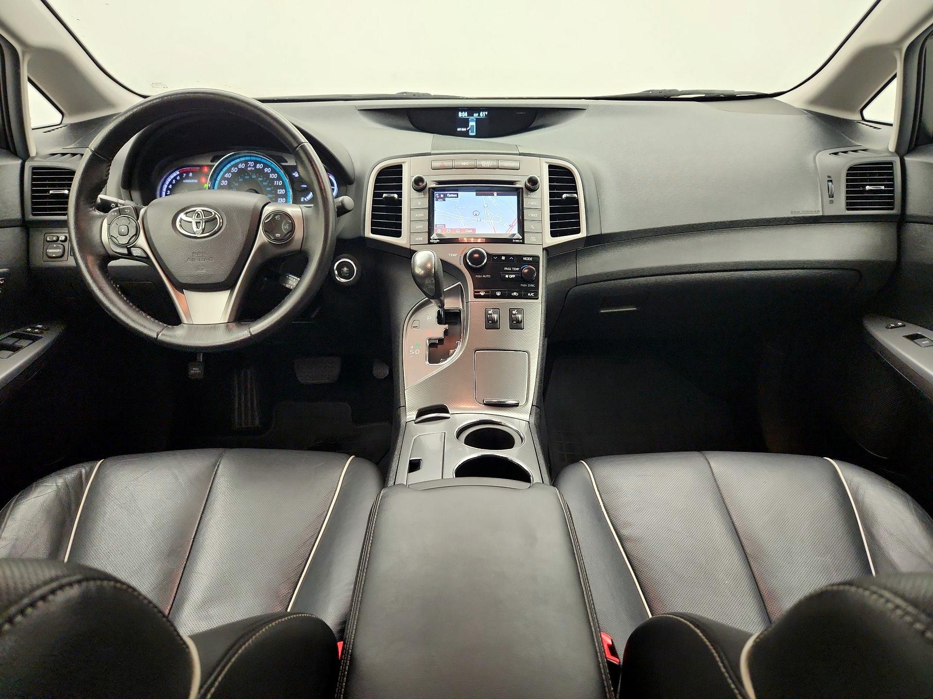 Thumbnail: 2015 Toyota Venza - 9