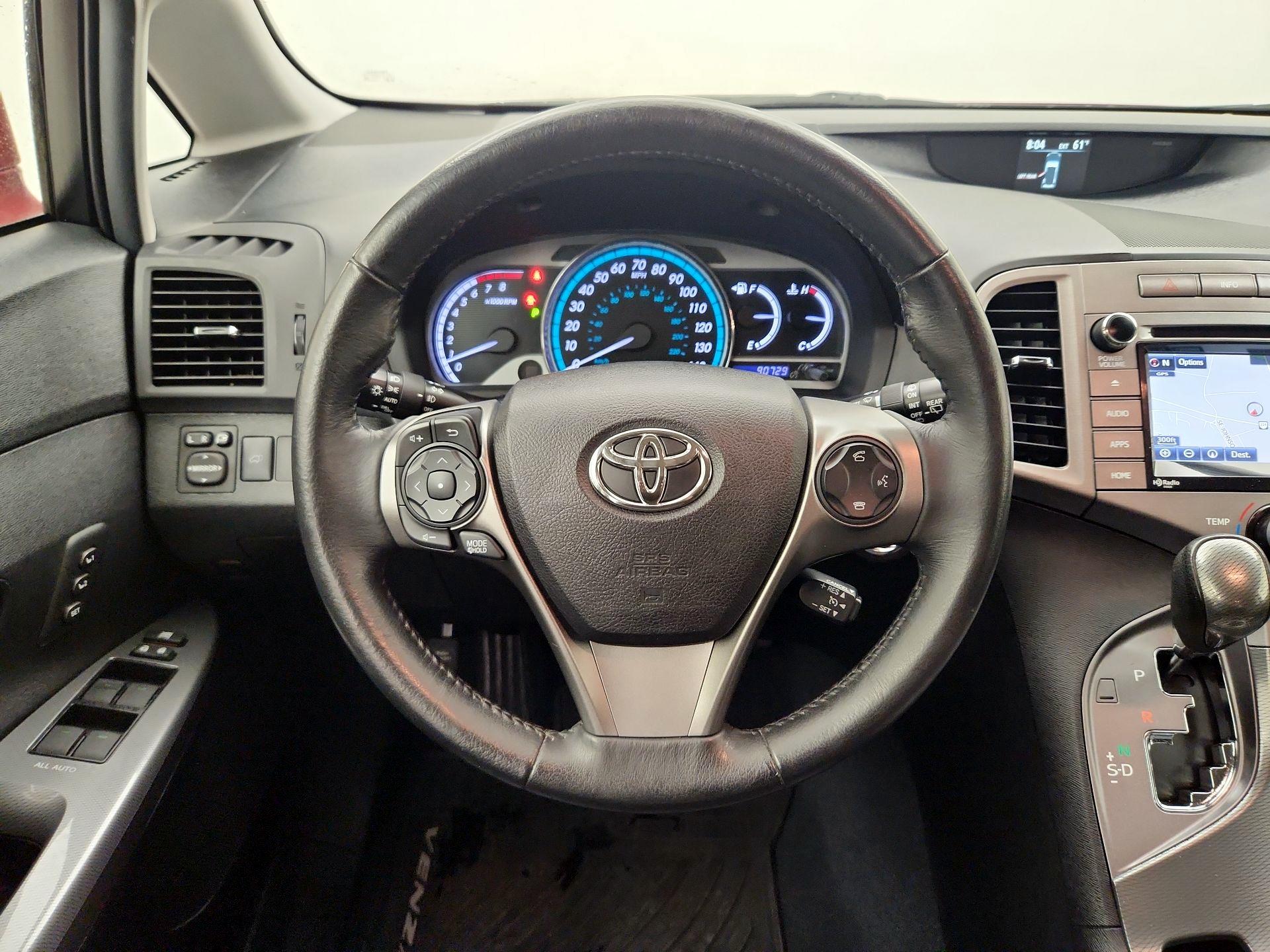 Thumbnail: 2015 Toyota Venza - 10