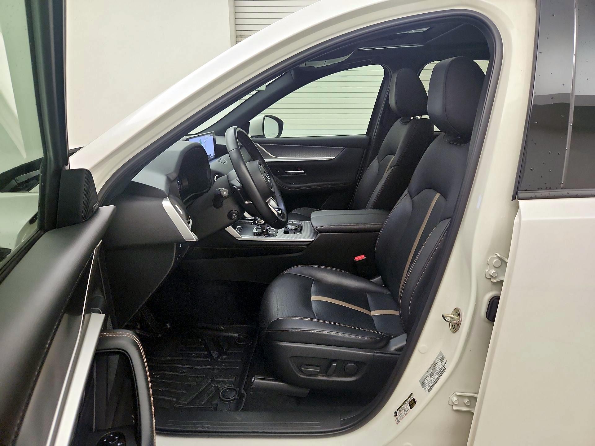 Thumbnail: 2024 Mazda CX-90 - 11