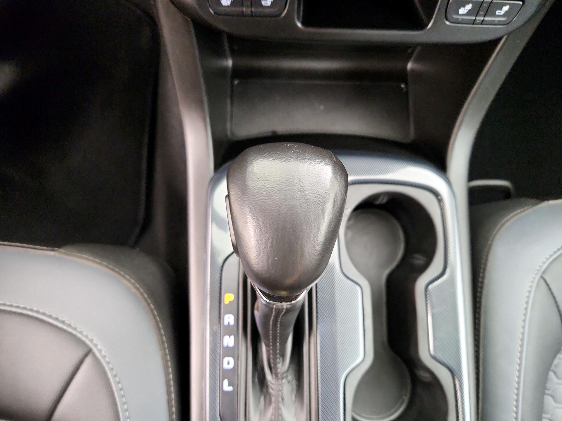 Thumbnail: 2022 Chevrolet Colorado - 17