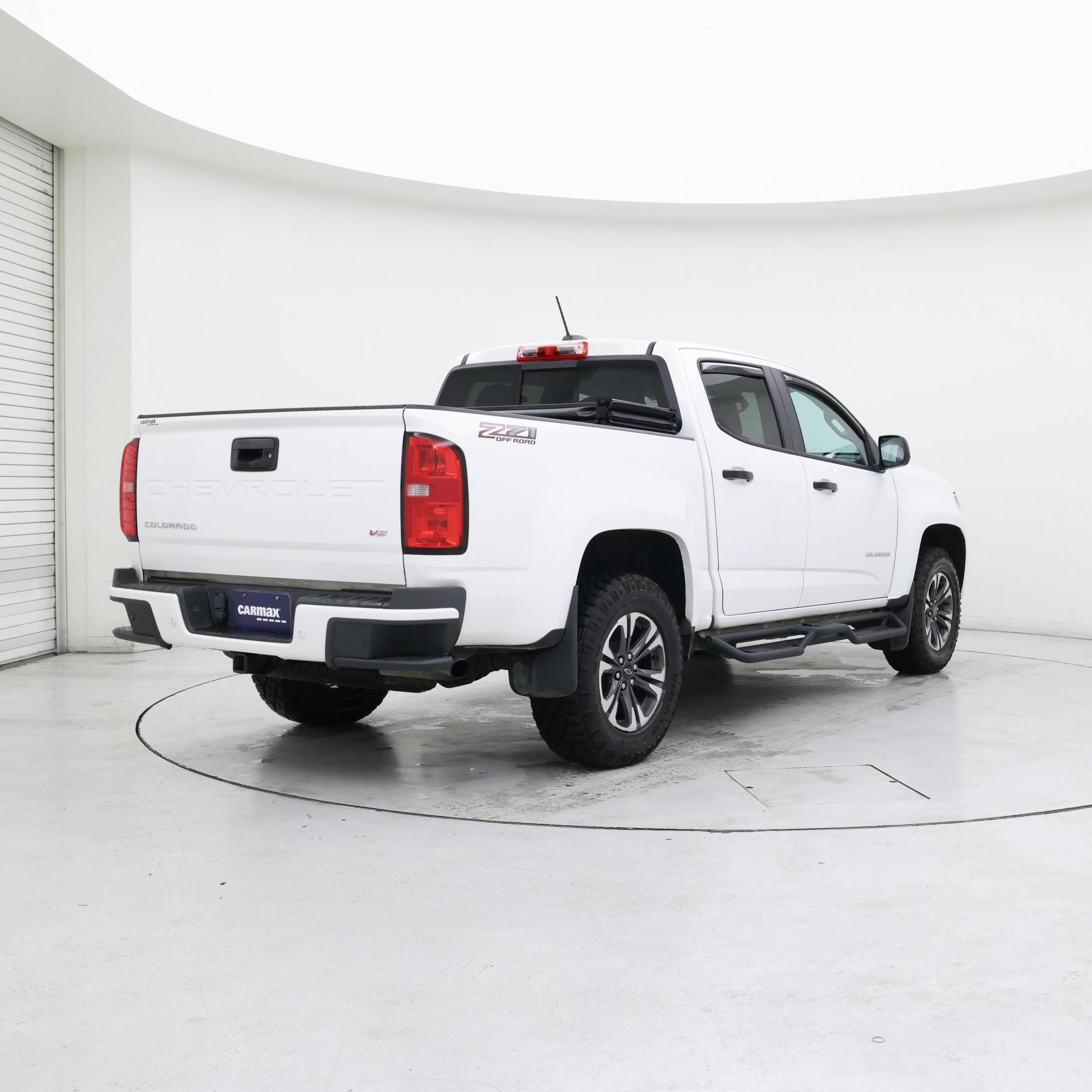 Thumbnail: 2022 Chevrolet Colorado - 8