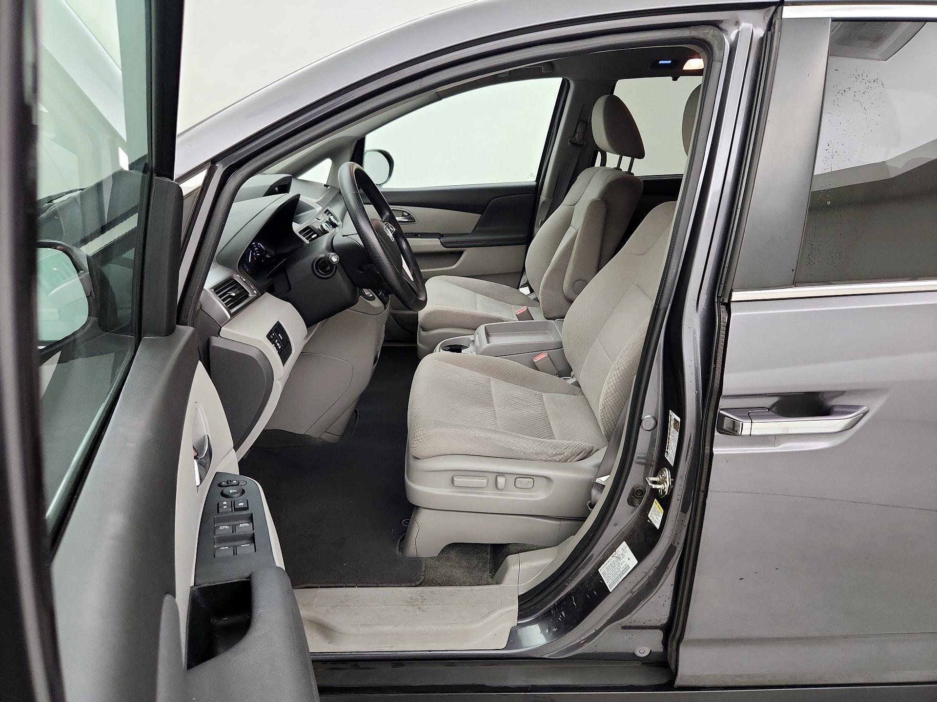 Thumbnail: 2017 Honda Odyssey - 11