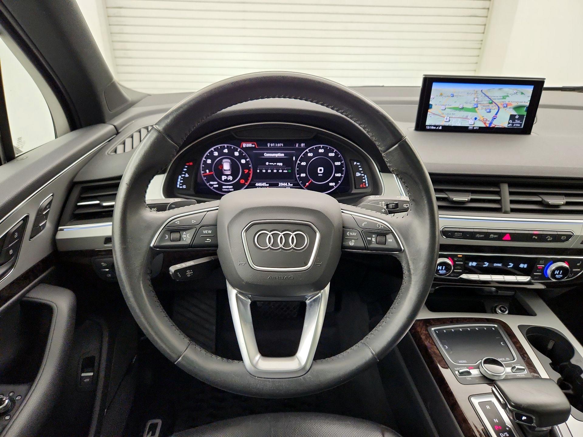 Thumbnail: 2019 Audi Q7 - 10