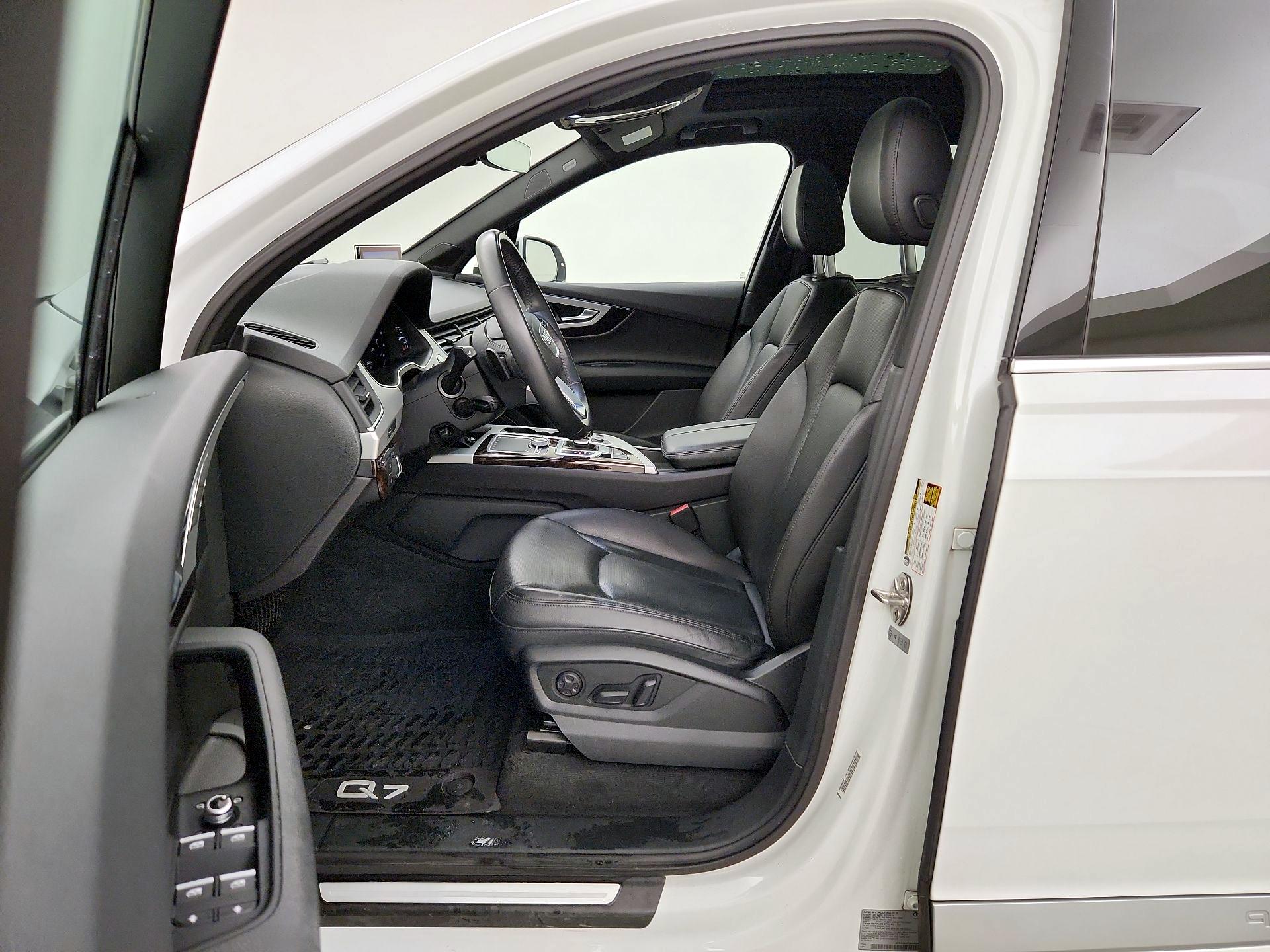 Thumbnail: 2019 Audi Q7 - 11