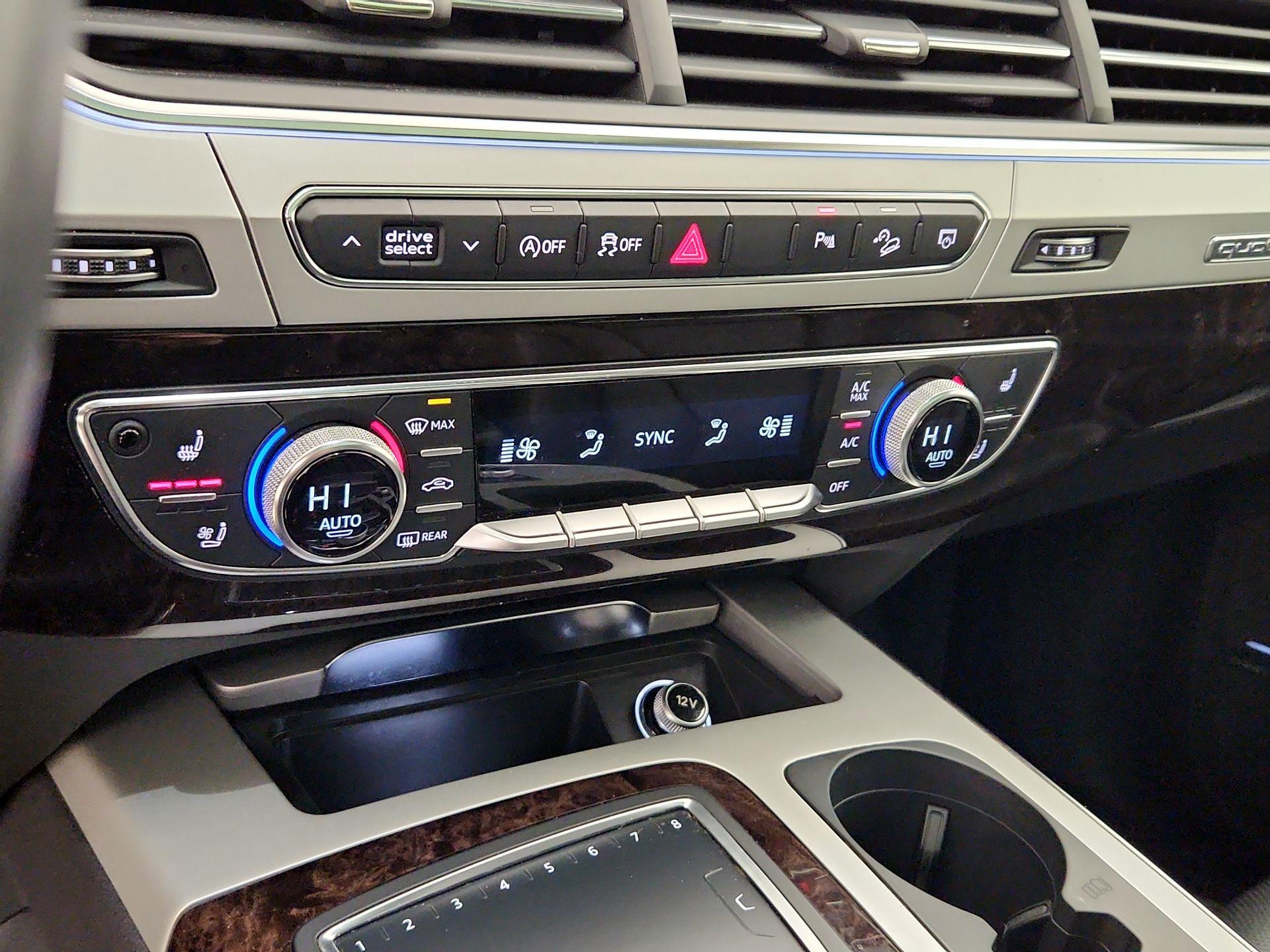 Thumbnail: 2019 Audi Q7 - 17