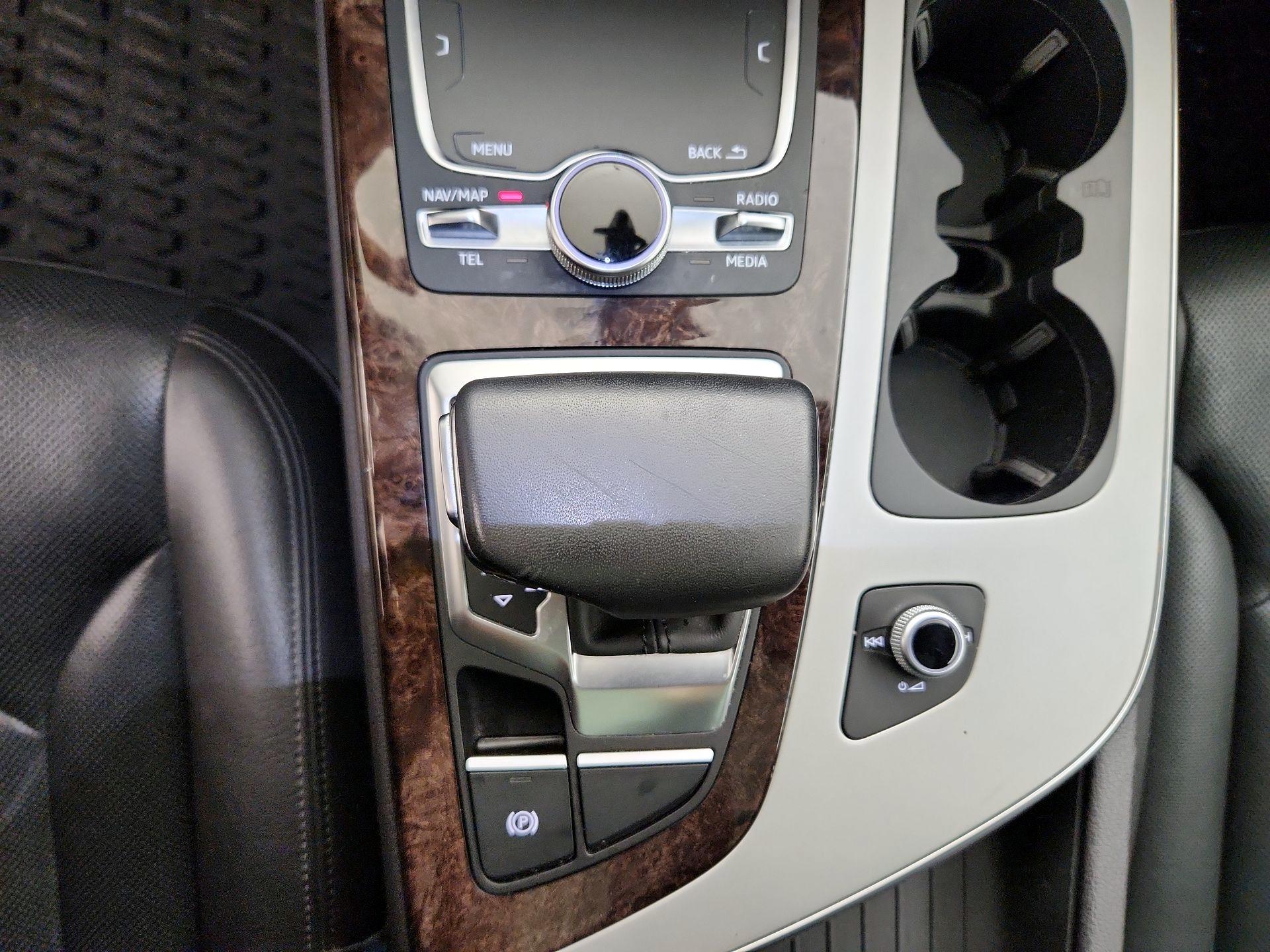 Thumbnail: 2019 Audi Q7 - 18