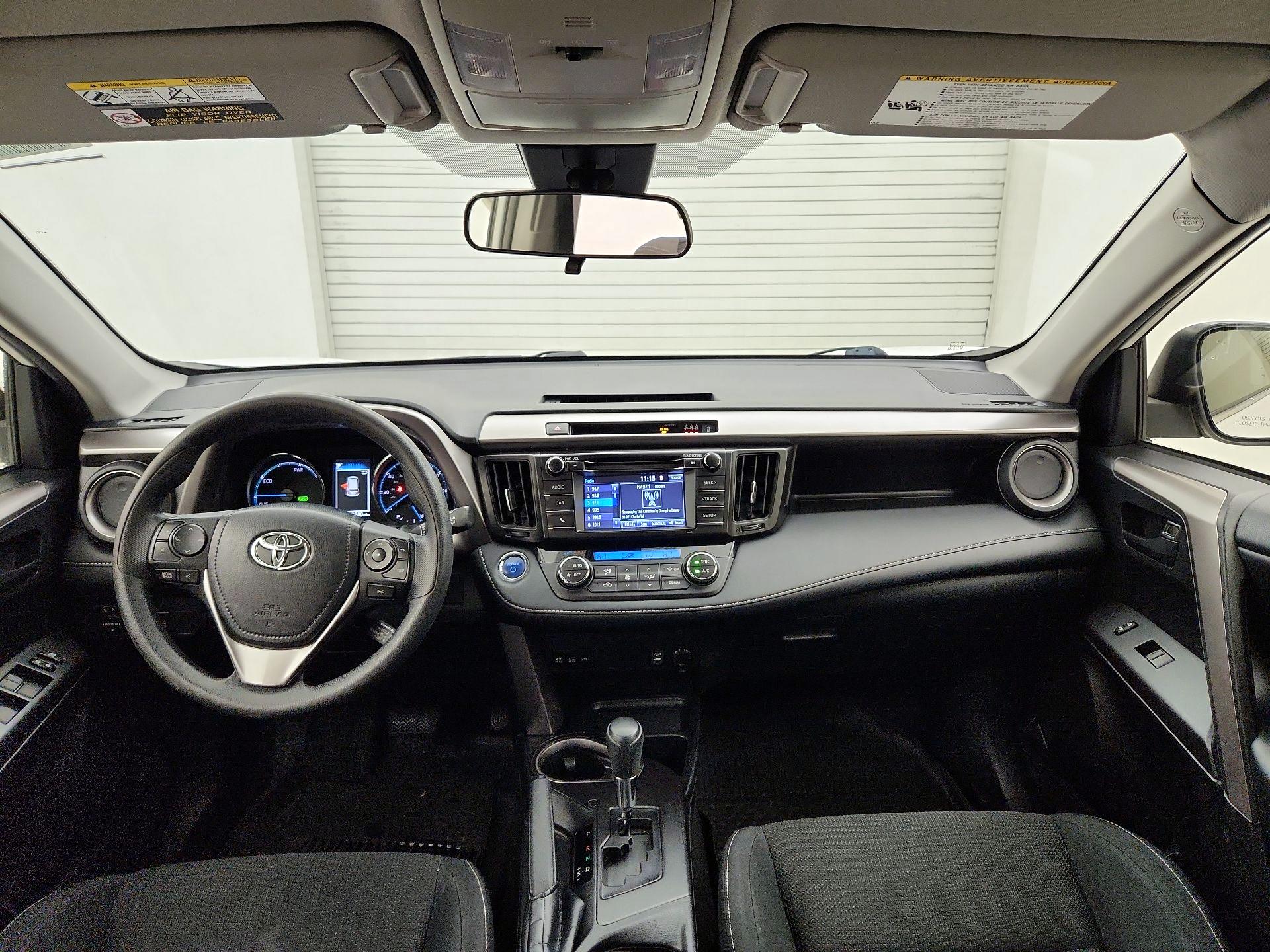 Thumbnail: 2018 Toyota RAV4 - 9