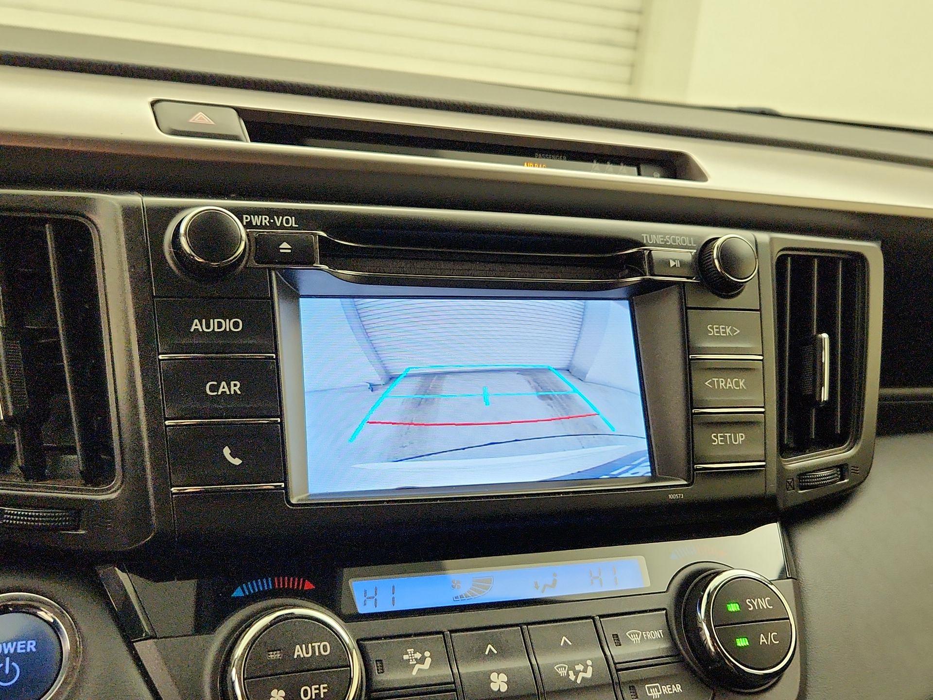 Thumbnail: 2018 Toyota RAV4 - 14