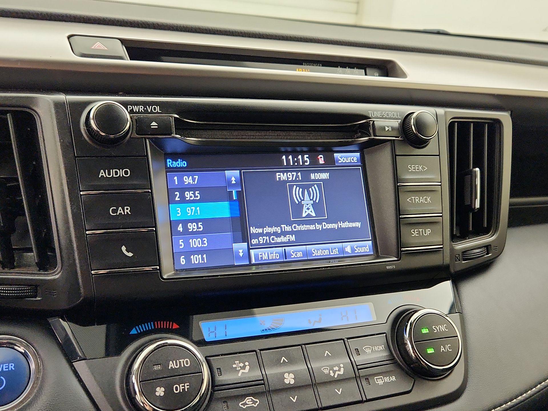 Thumbnail: 2018 Toyota RAV4 - 15