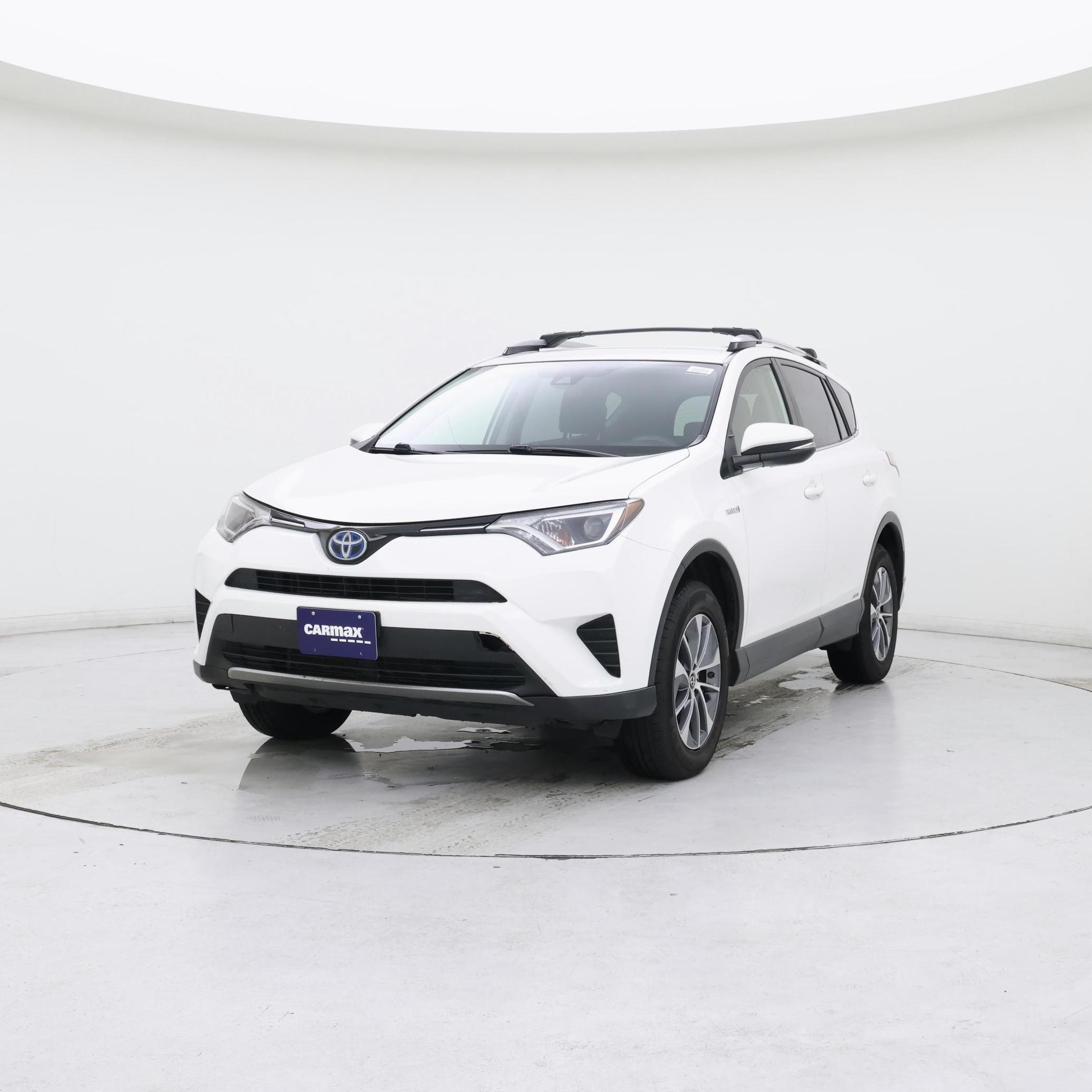 Thumbnail: 2018 Toyota RAV4 - 4