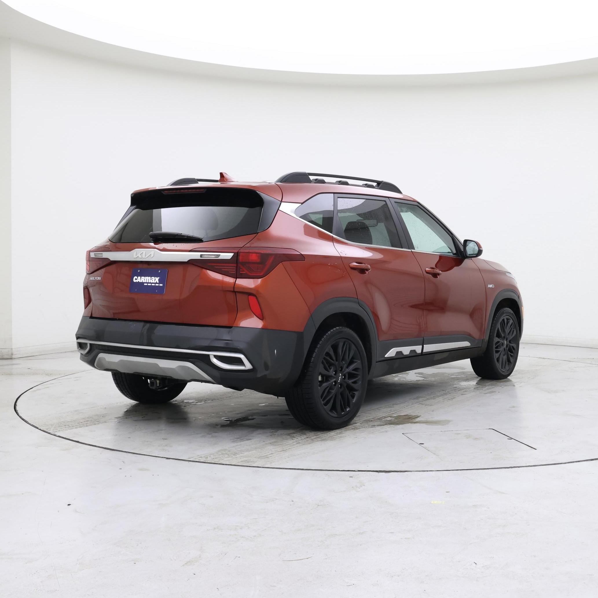 Thumbnail: 2022 Kia Seltos - 8