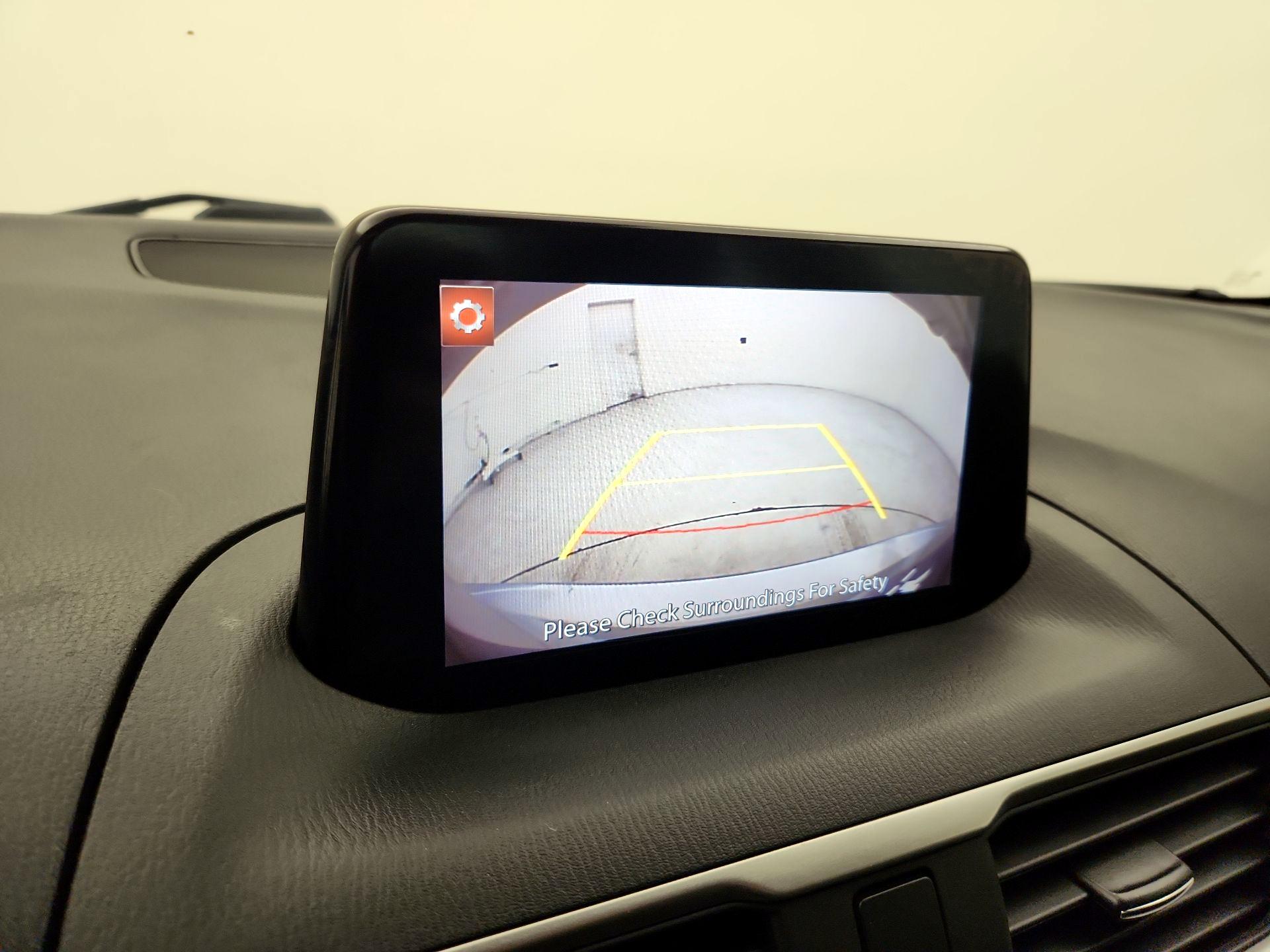 Thumbnail: 2018 Mazda Mazda3 - 14