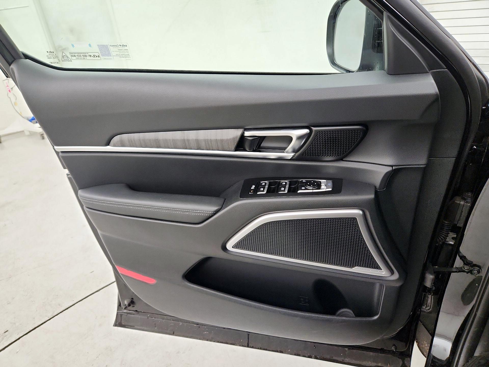 Thumbnail: 2023 Kia Telluride - 12