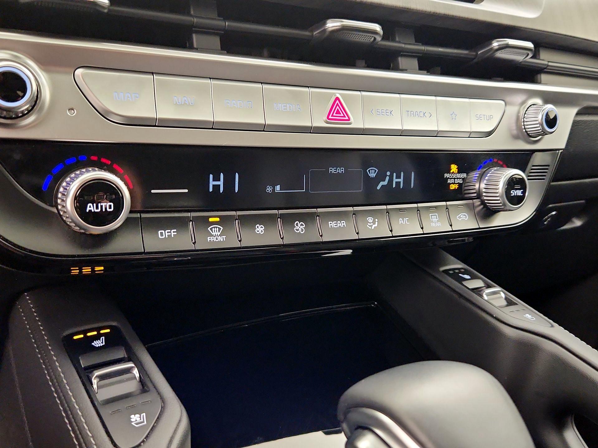 Thumbnail: 2023 Kia Telluride - 17