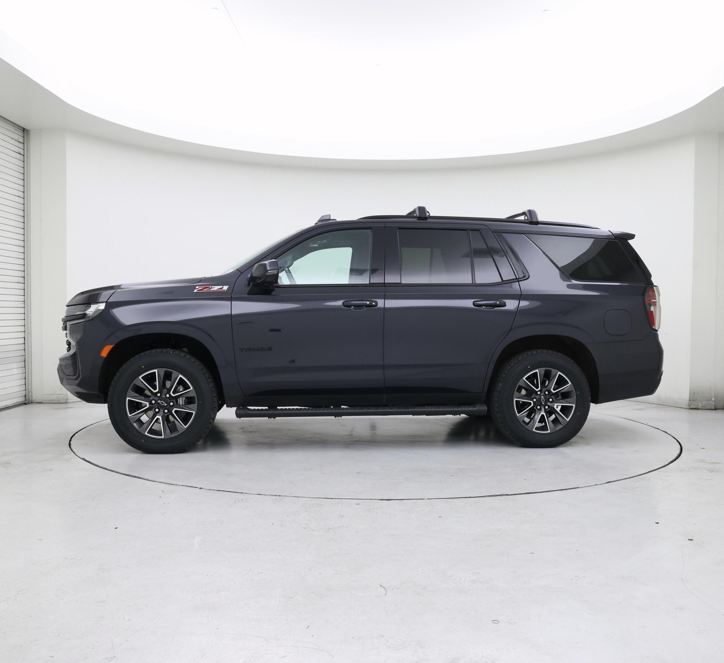 Thumbnail: 2023 Chevrolet Tahoe - 3