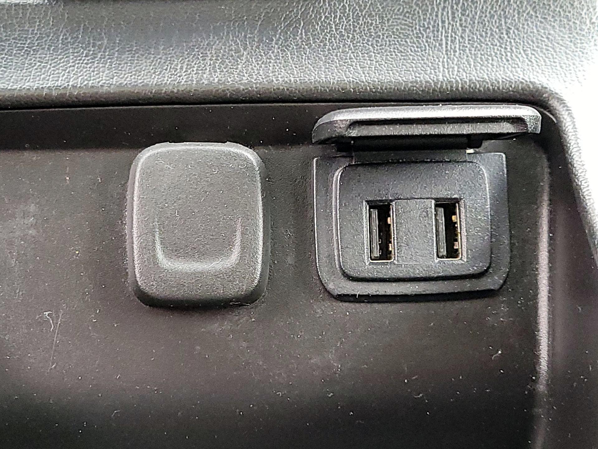 Thumbnail: 2020 GMC Yukon - 19