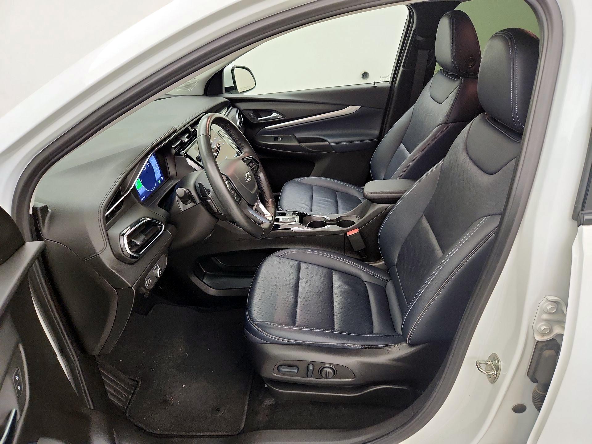 Thumbnail: 2023 Chevrolet Bolt EUV - 11