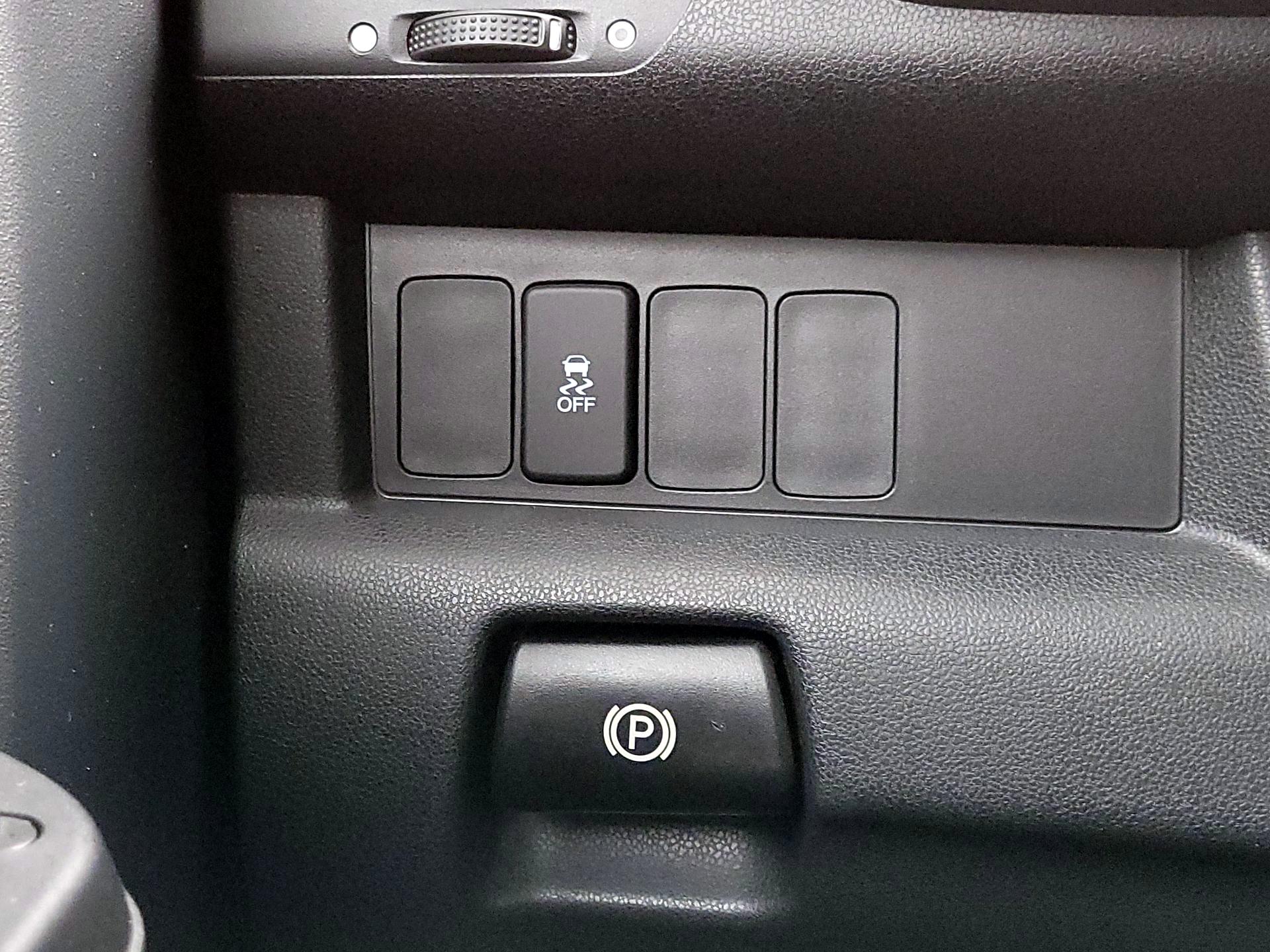 Thumbnail: 2015 Honda Pilot - 13