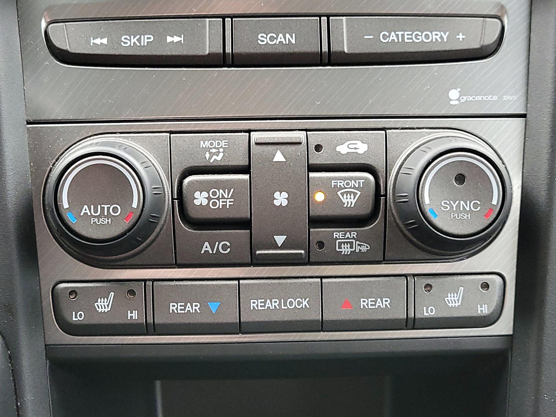 Thumbnail: 2015 Honda Pilot - 17