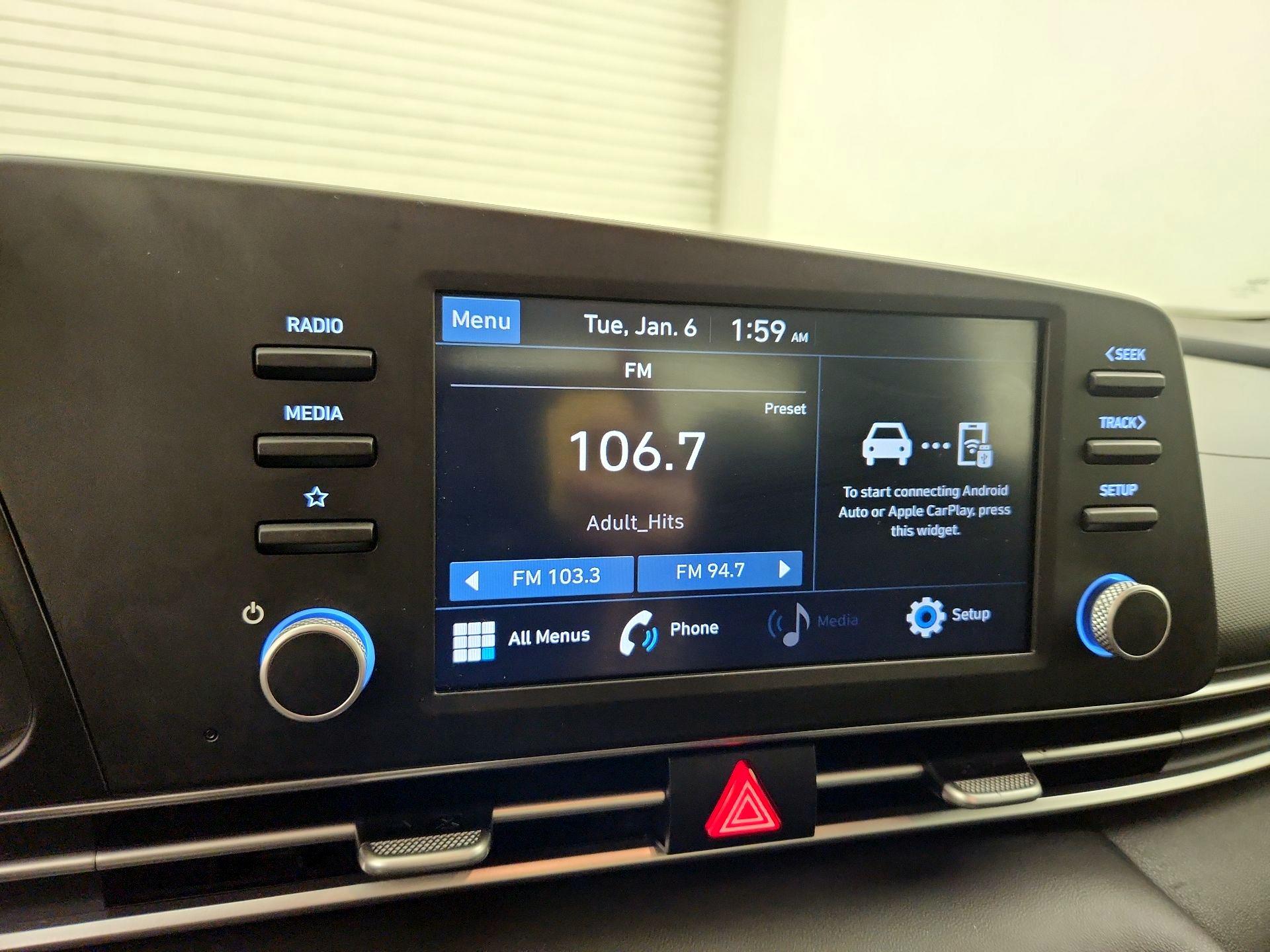 Thumbnail: 2022 Hyundai Elantra - 15