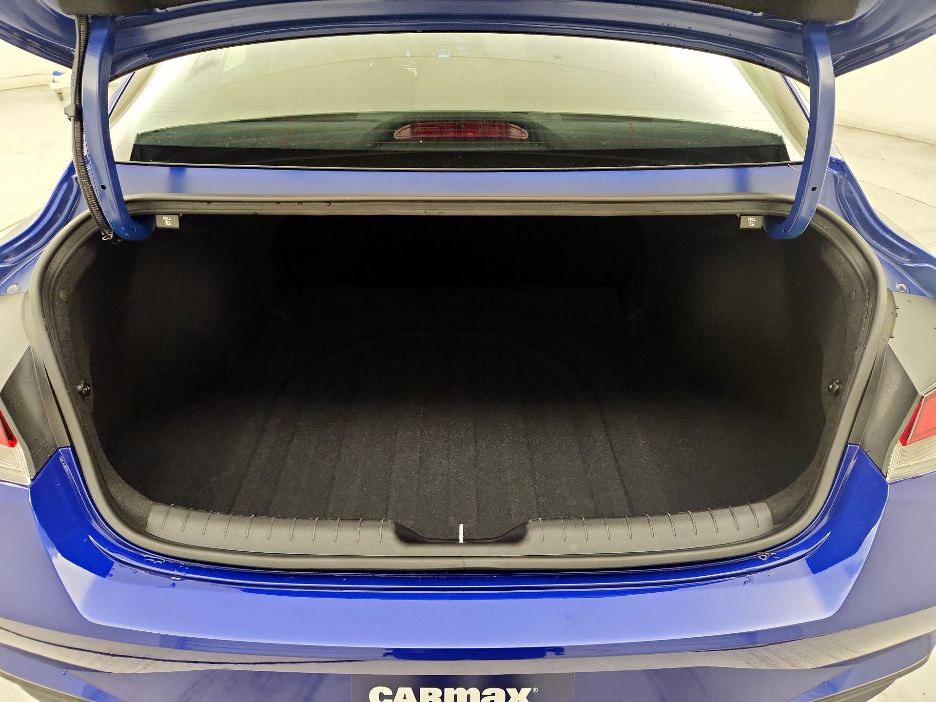 Thumbnail: 2022 Hyundai Elantra - 20