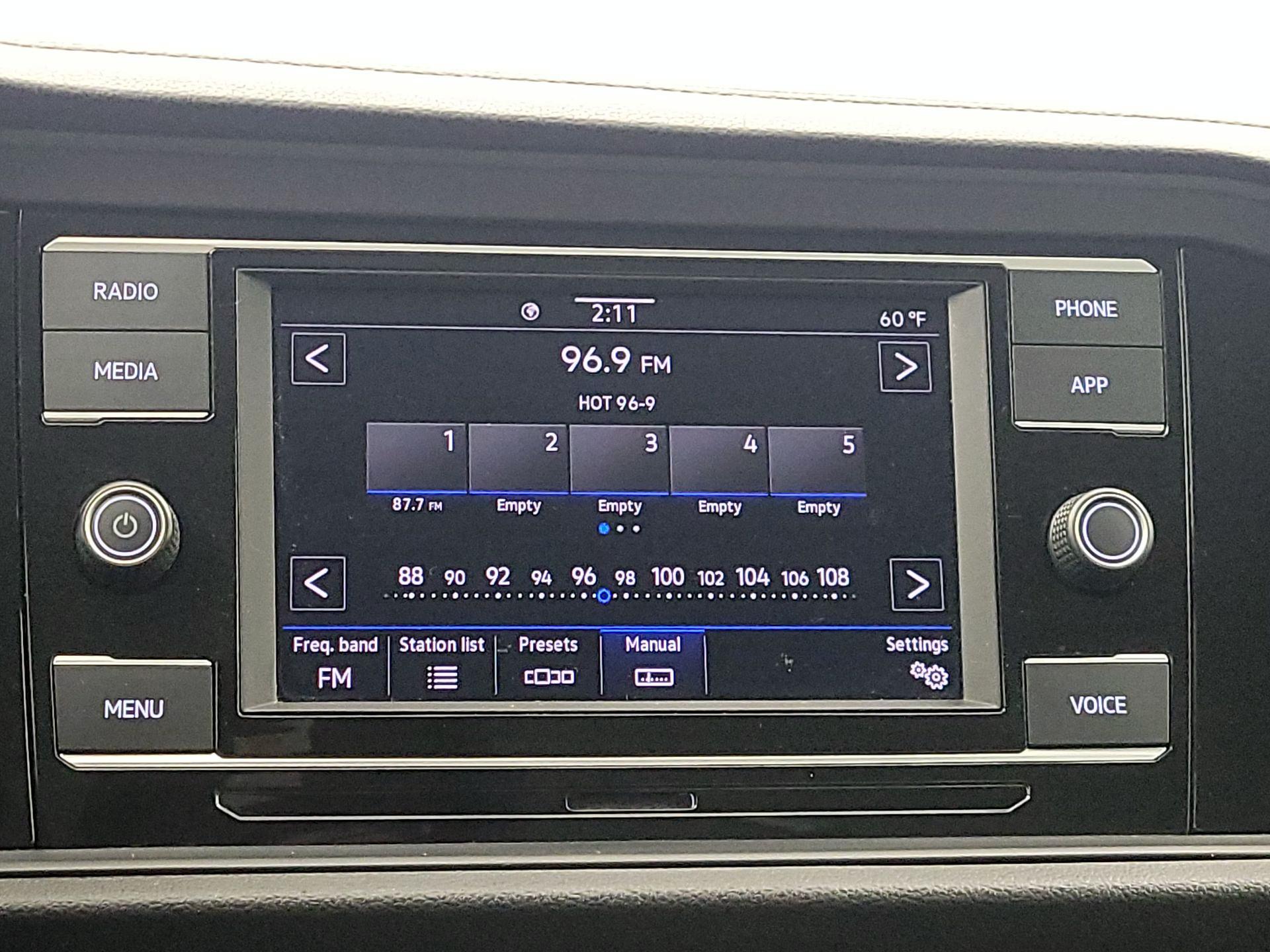 Thumbnail: 2020 Volkswagen Jetta - 15