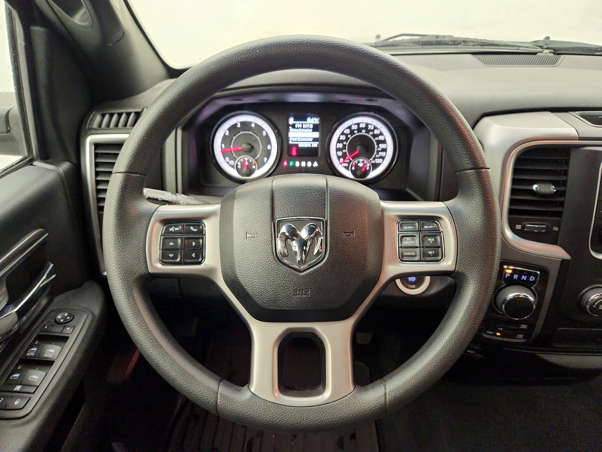 Thumbnail: 2022 RAM 1500 Classic - 10