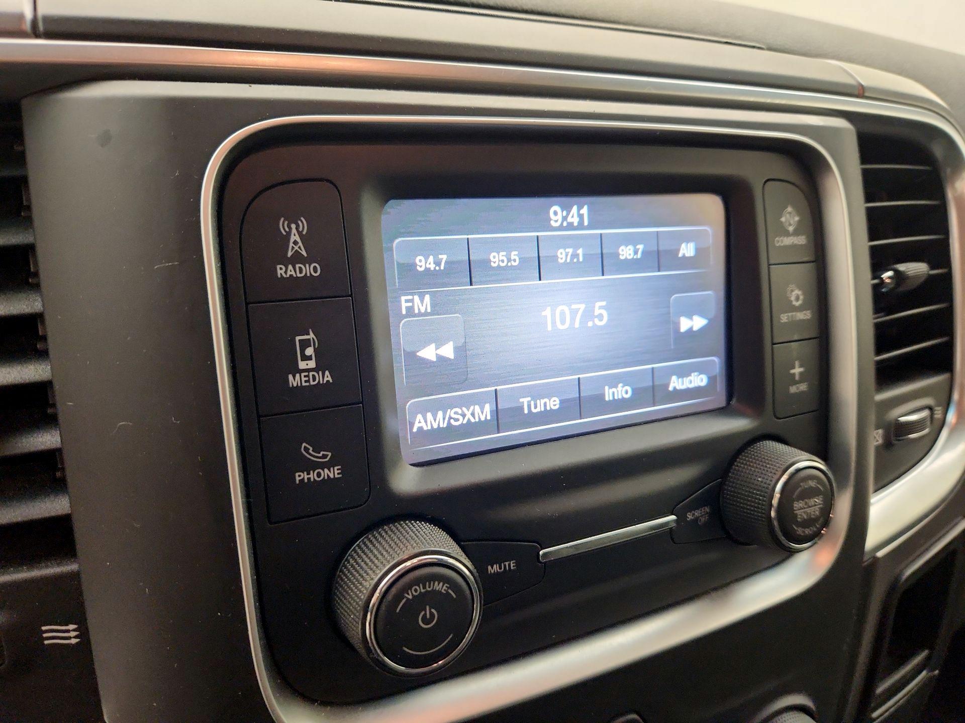 Thumbnail: 2022 RAM 1500 Classic - 15