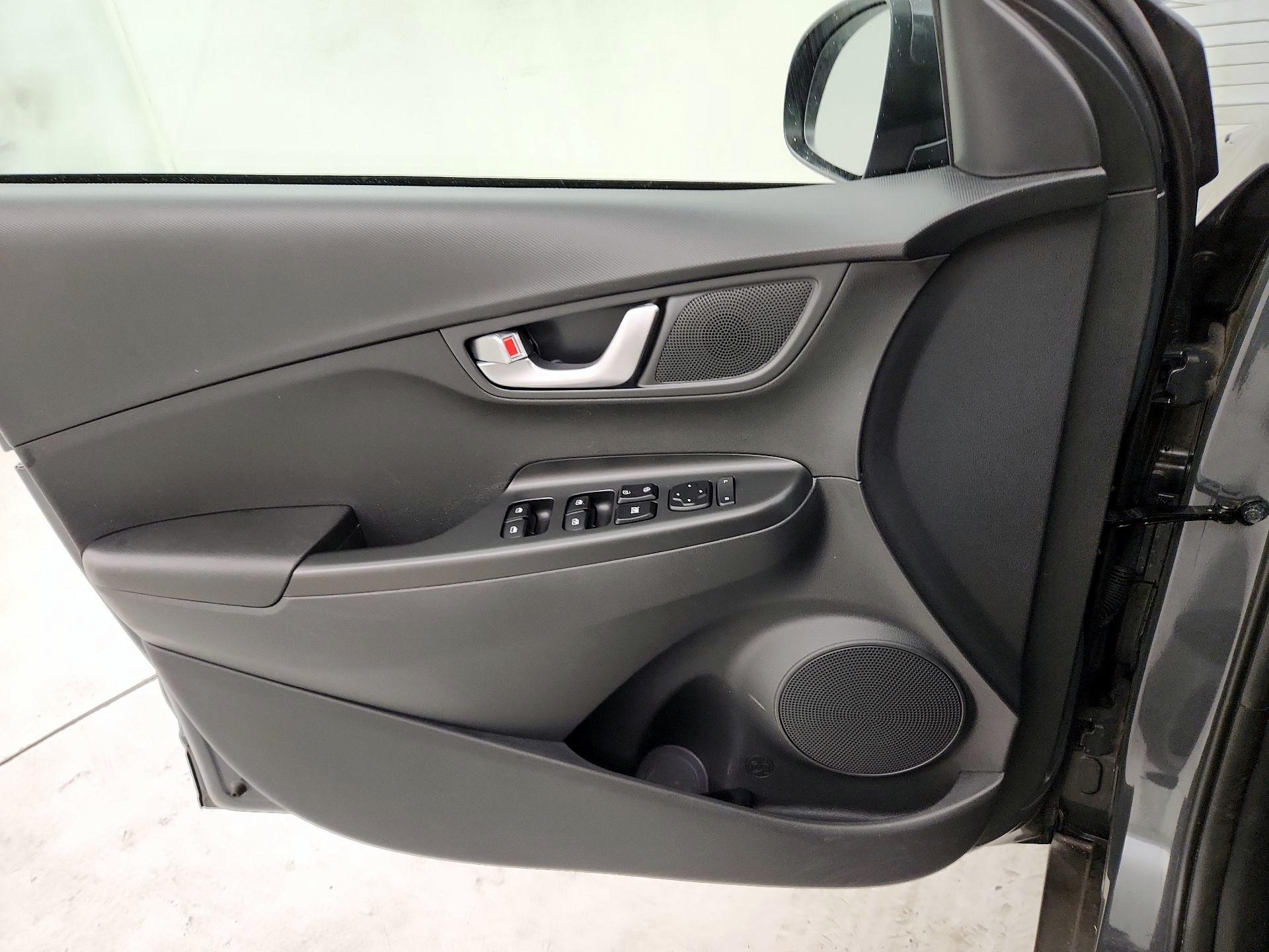 Thumbnail: 2023 Hyundai Kona - 12