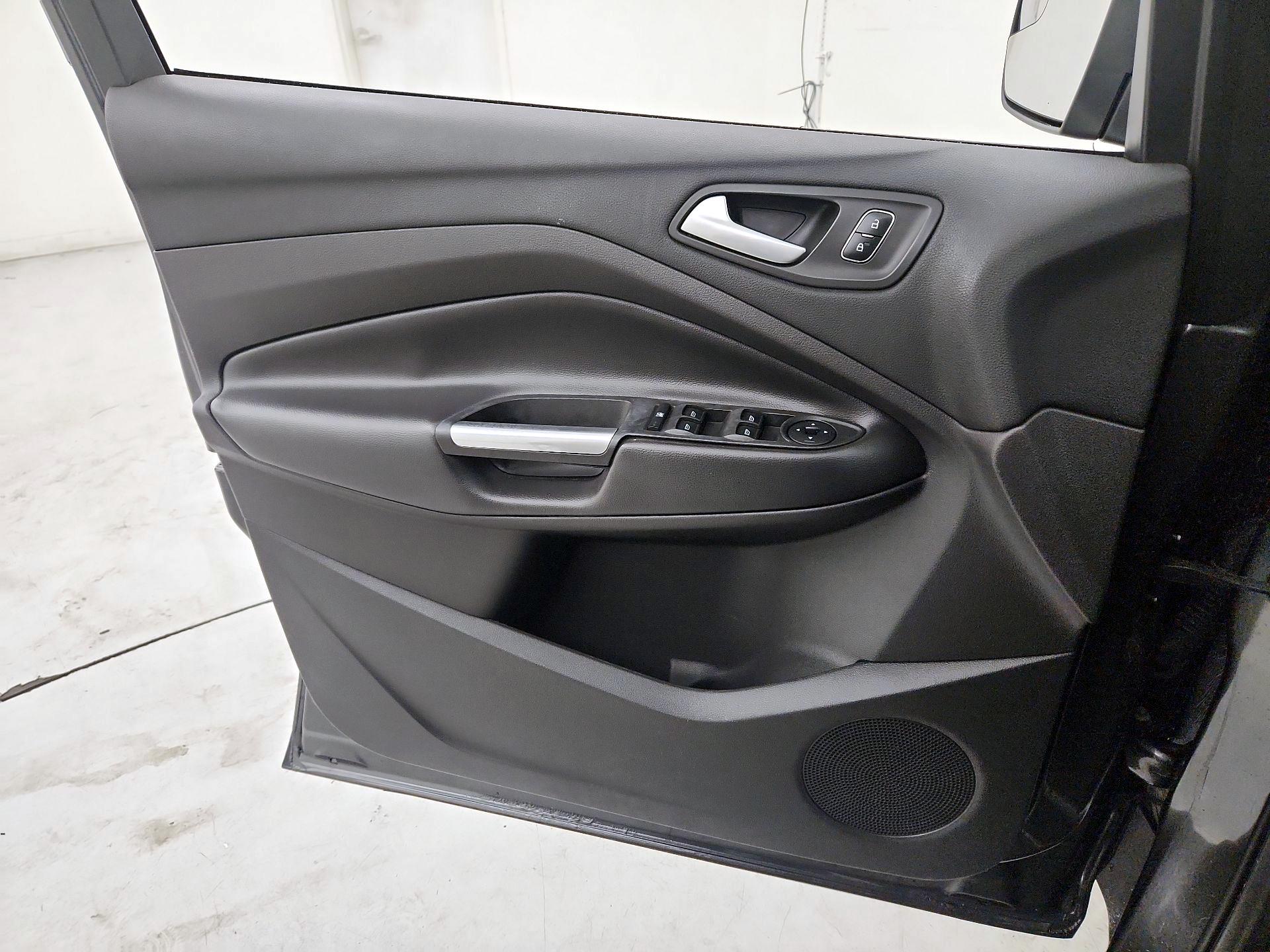 Thumbnail: 2017 Ford Escape - 12