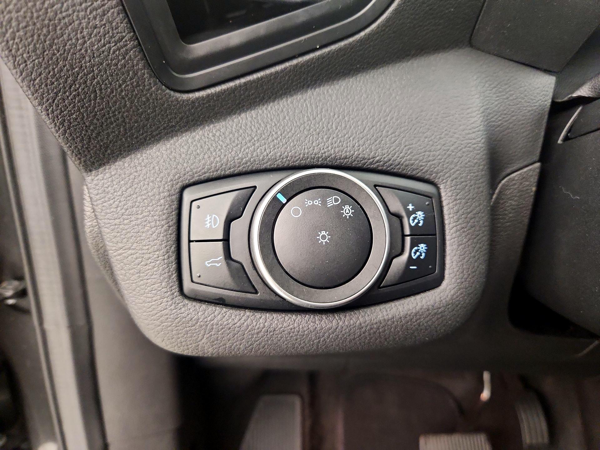 Thumbnail: 2017 Ford Escape - 13