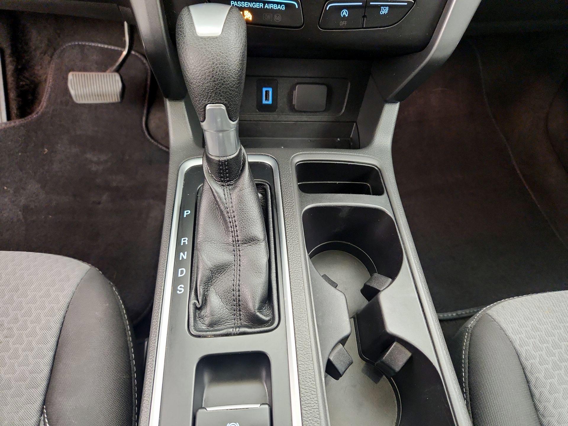 Thumbnail: 2017 Ford Escape - 17