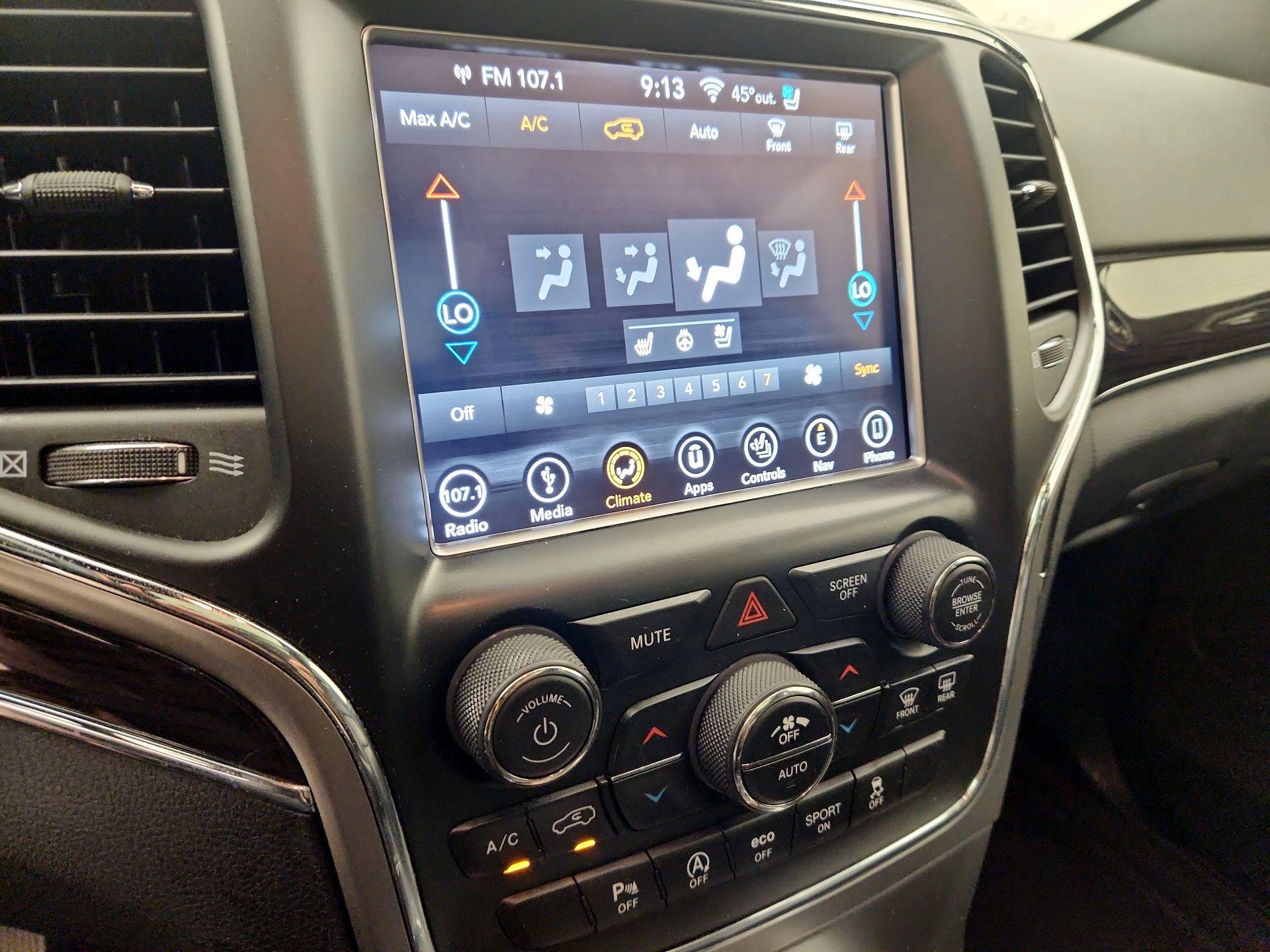 Thumbnail: 2018 Jeep Grand Cherokee - 17