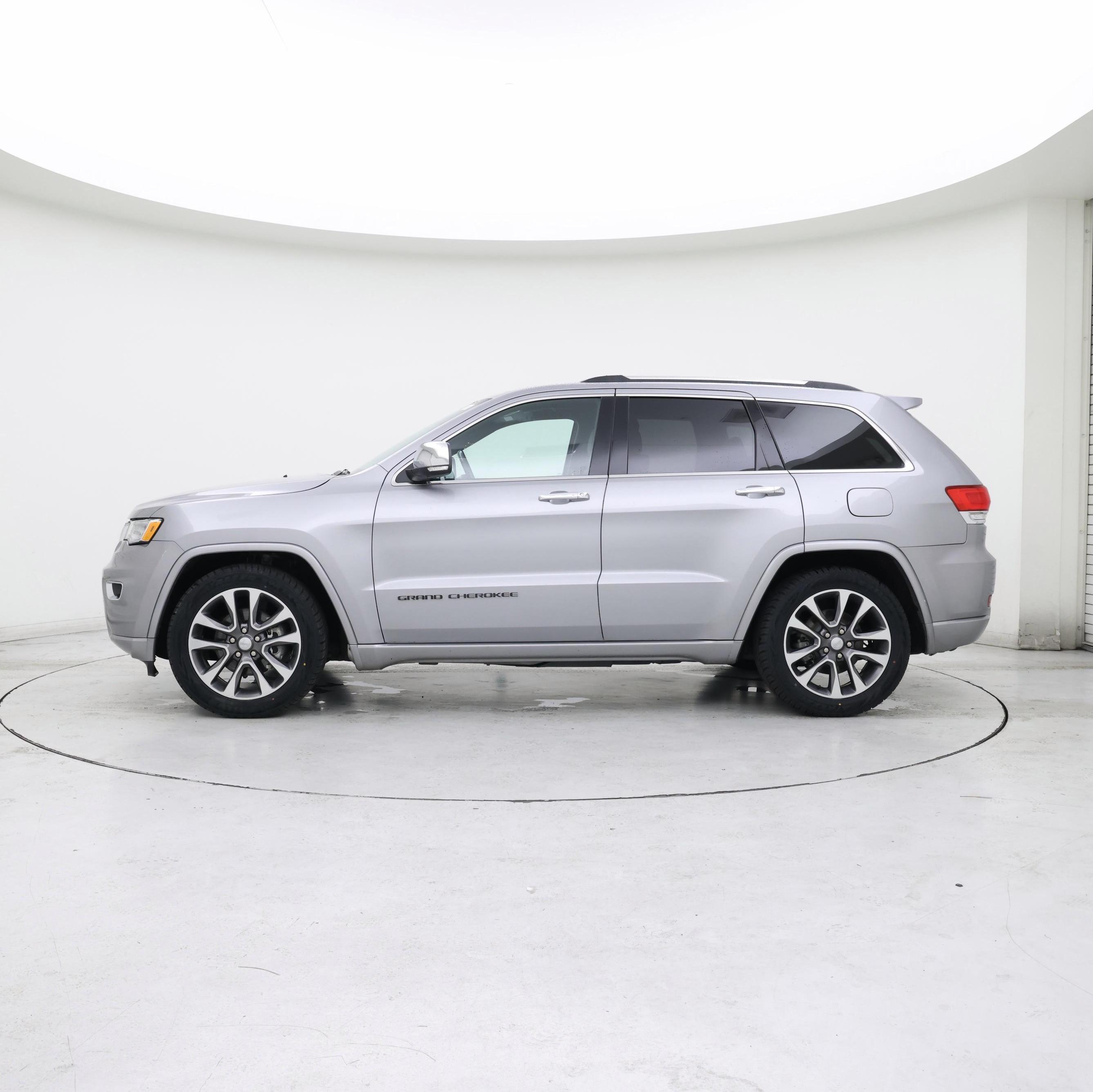 Thumbnail: 2018 Jeep Grand Cherokee - 3