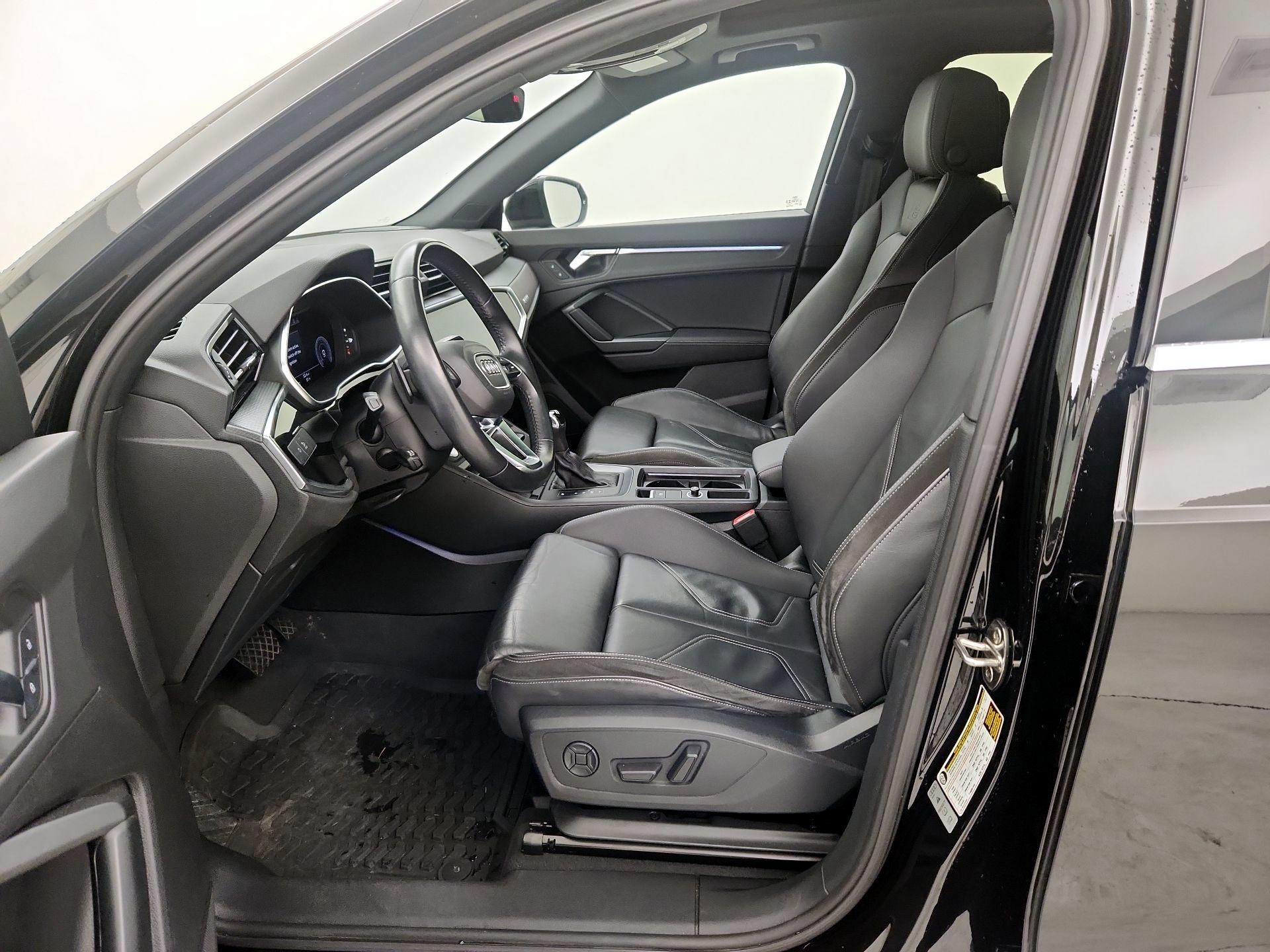 Thumbnail: 2020 Audi Q3 - 11