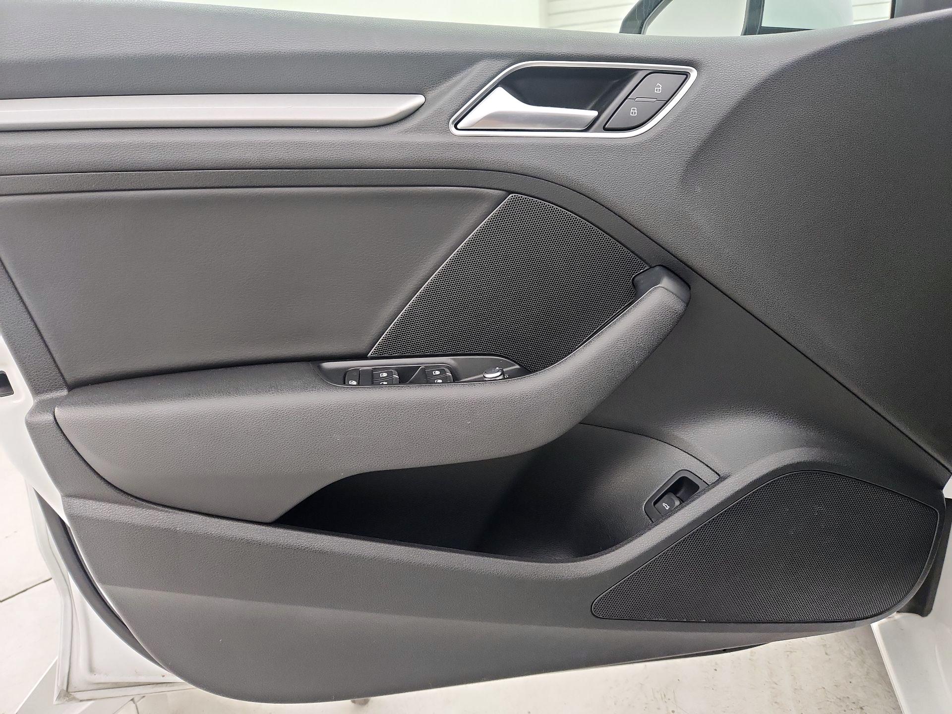 Thumbnail: 2017 Audi A3 - 12