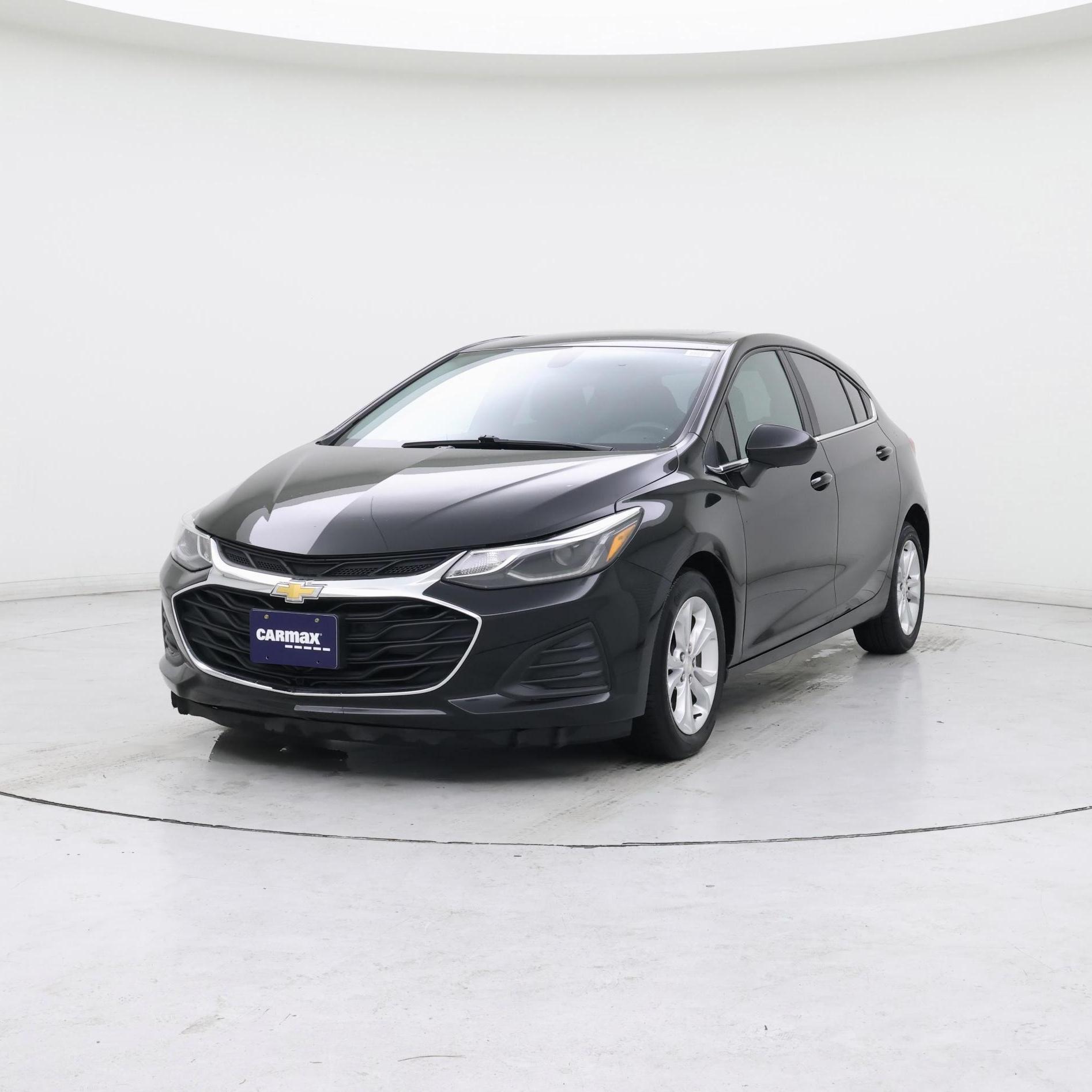 Thumbnail: 2019 Chevrolet Cruze - 4