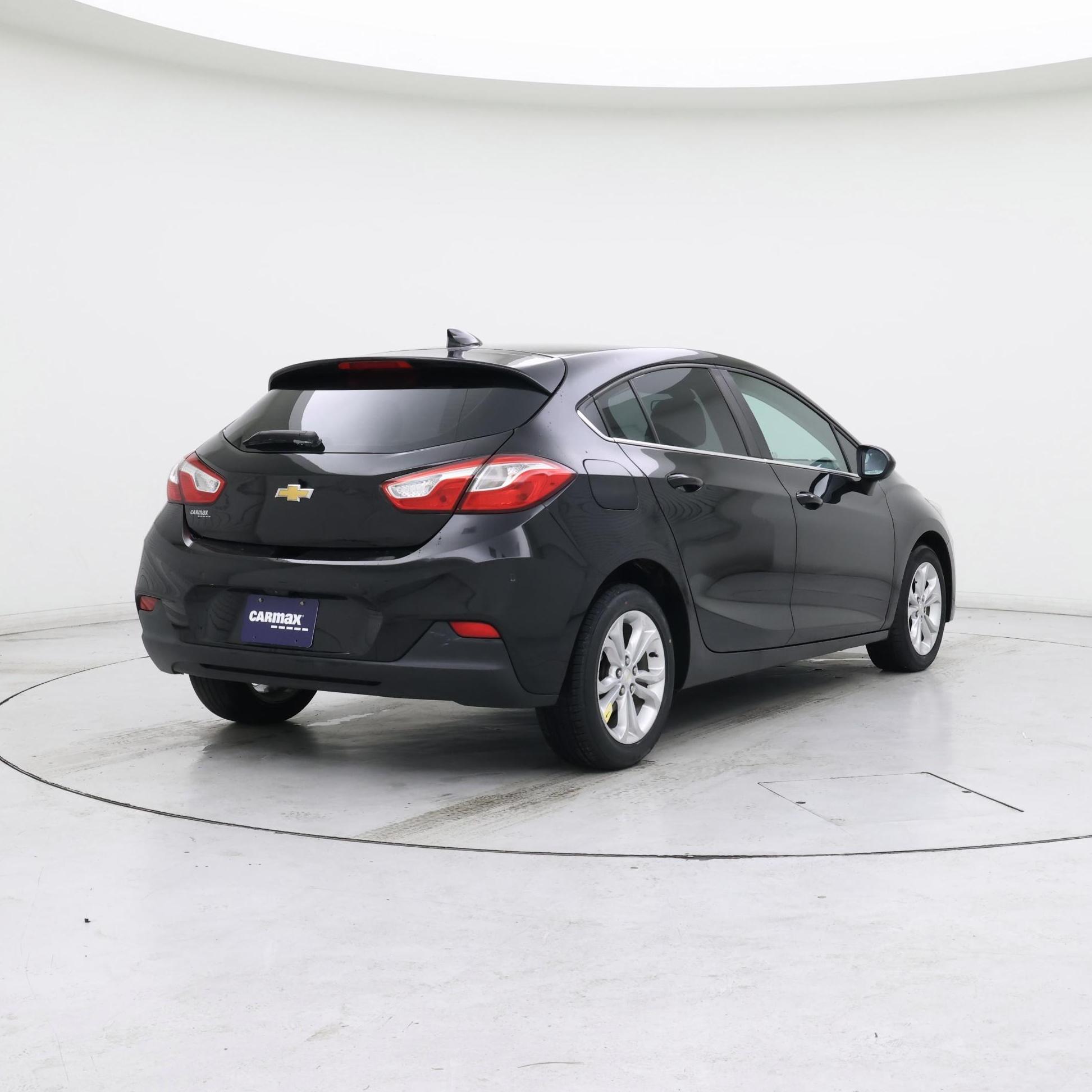 Thumbnail: 2019 Chevrolet Cruze - 8