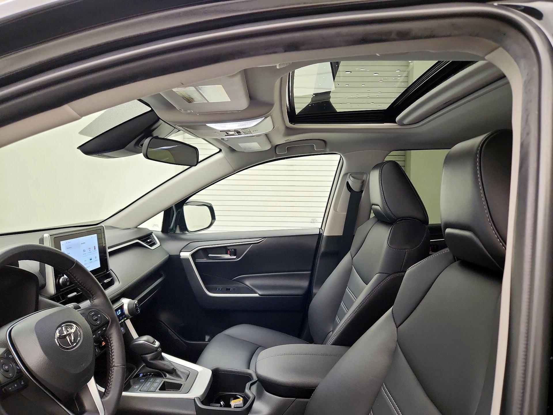 Thumbnail: 2023 Toyota RAV4 - 19