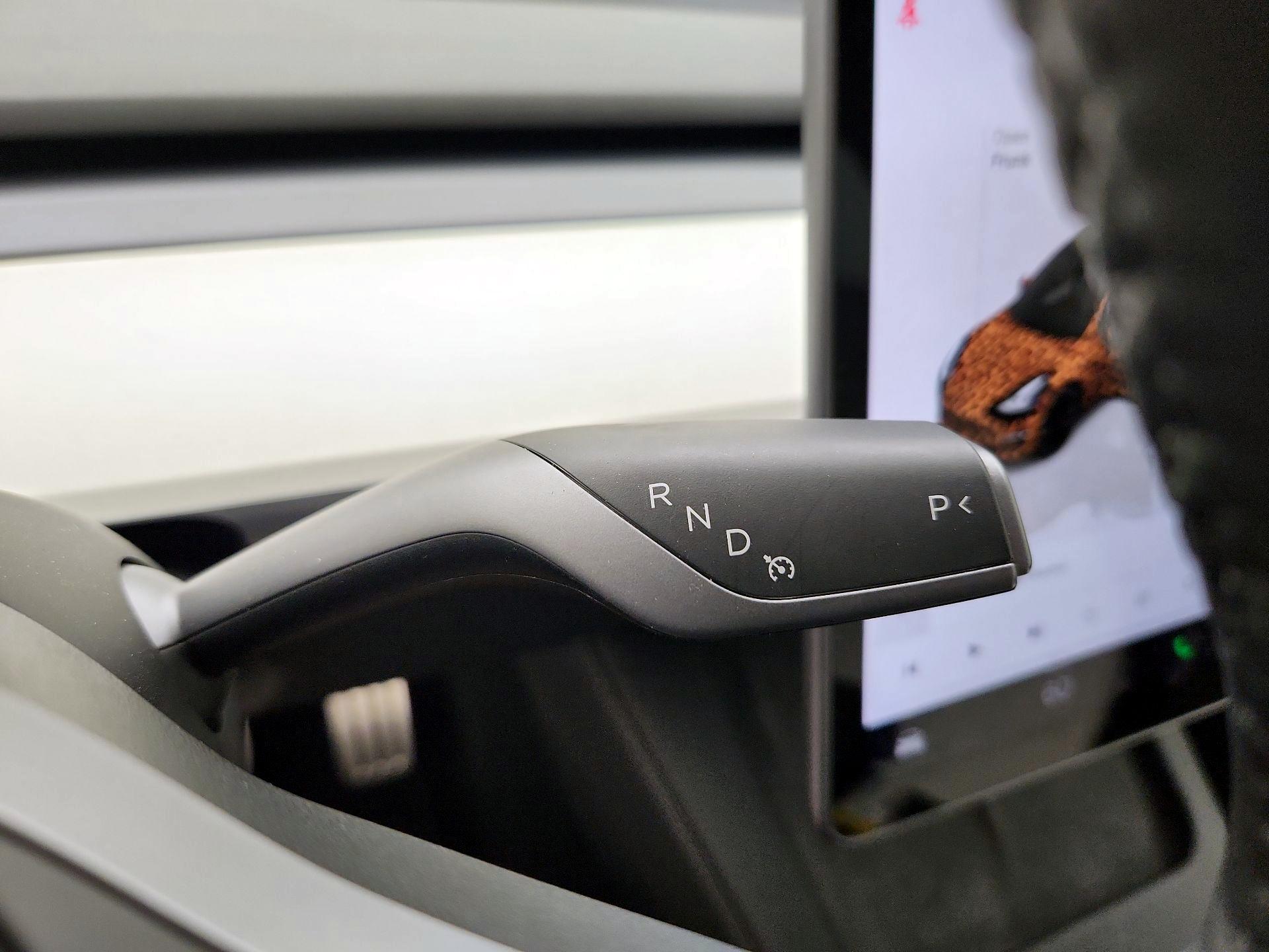 Thumbnail: 2023 Tesla Model 3 - 17