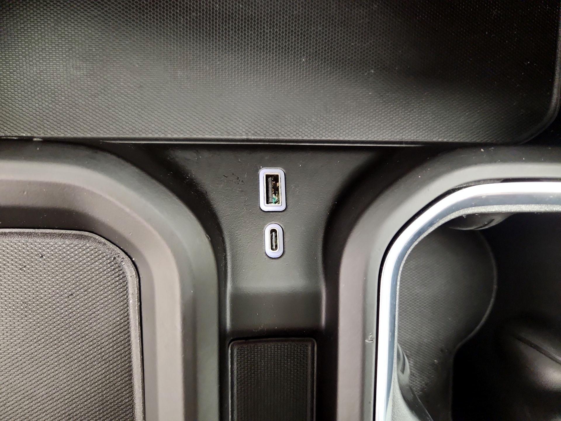 Thumbnail: 2024 GMC Sierra 2500 - 18