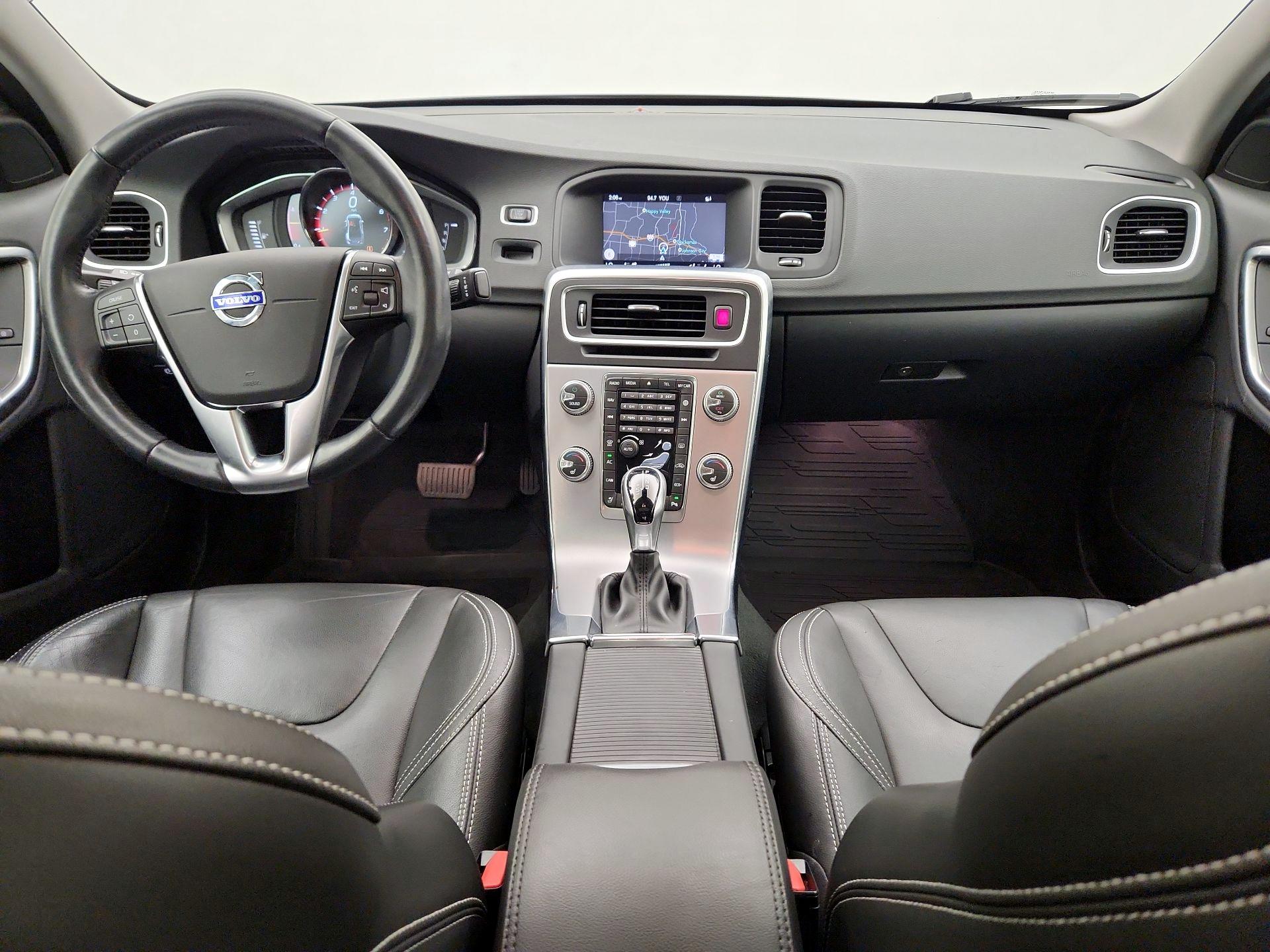 Thumbnail: 2018 Volvo S60 - 9