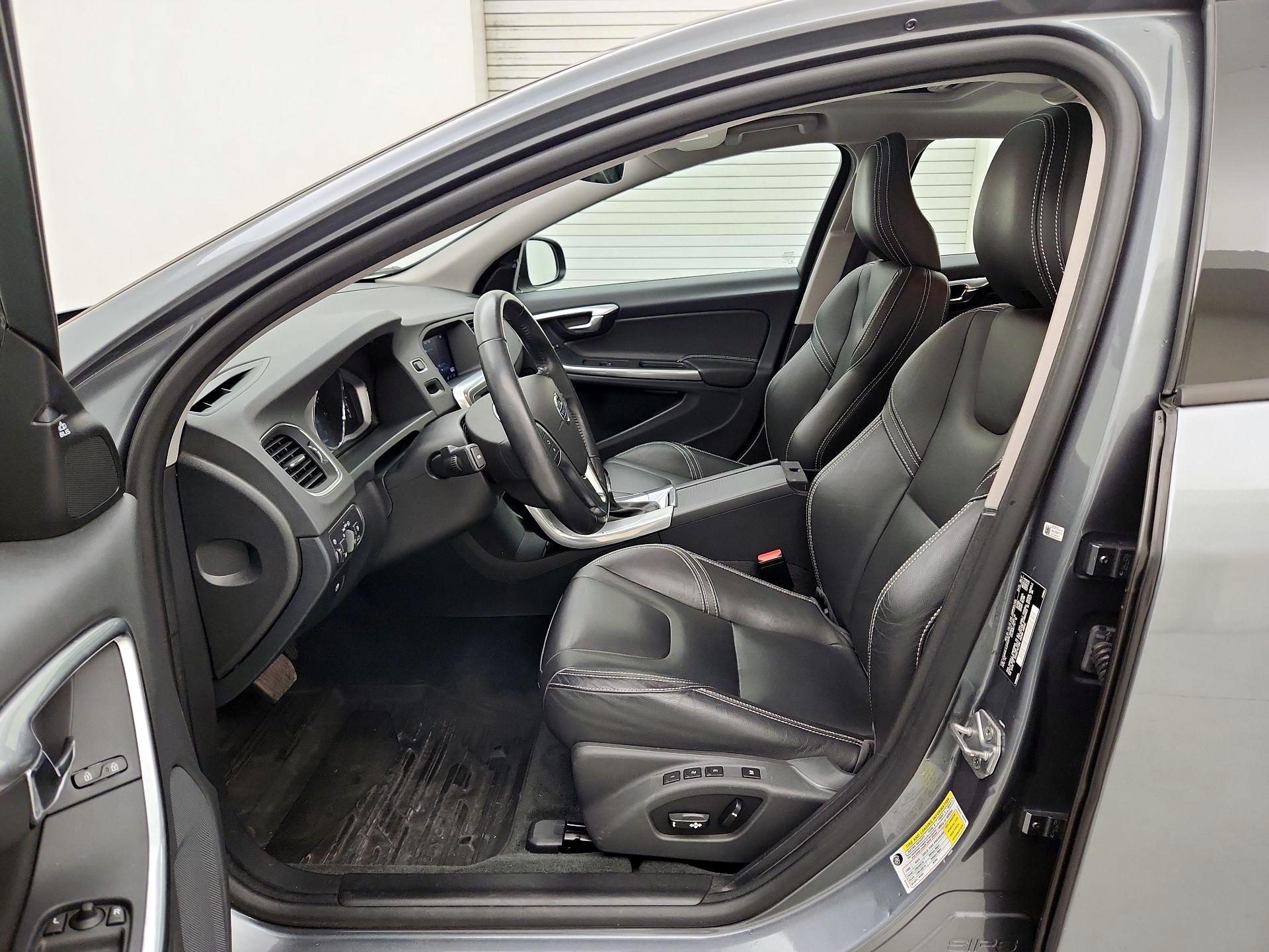 Thumbnail: 2018 Volvo S60 - 11