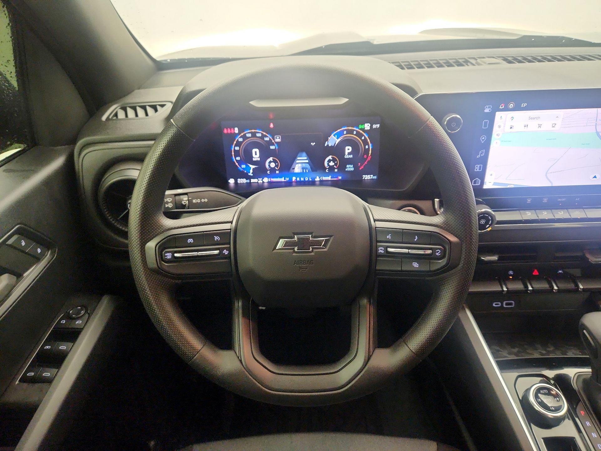 Thumbnail: 2024 Chevrolet Colorado - 10