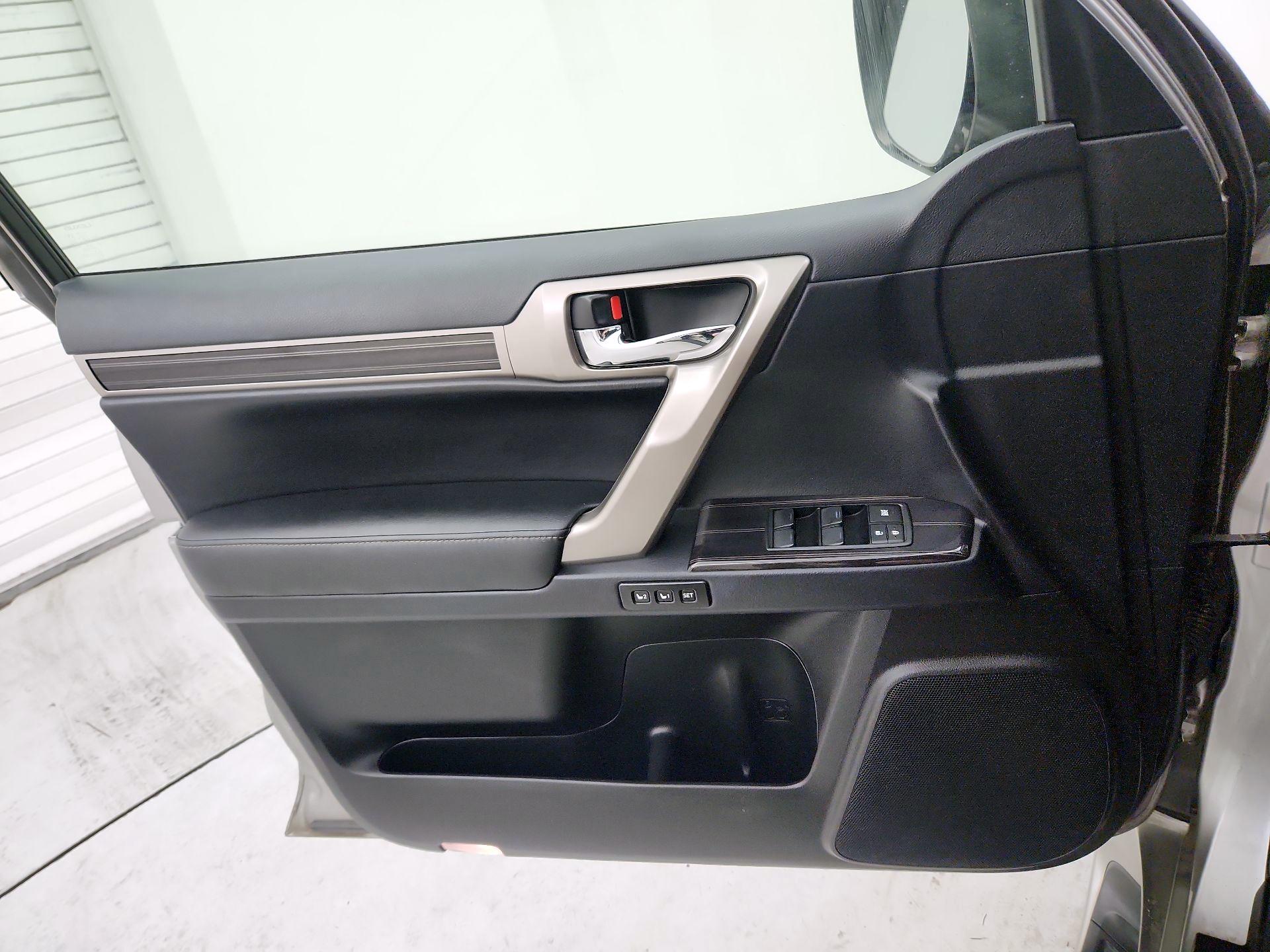 Thumbnail: 2020 Lexus GX - 12