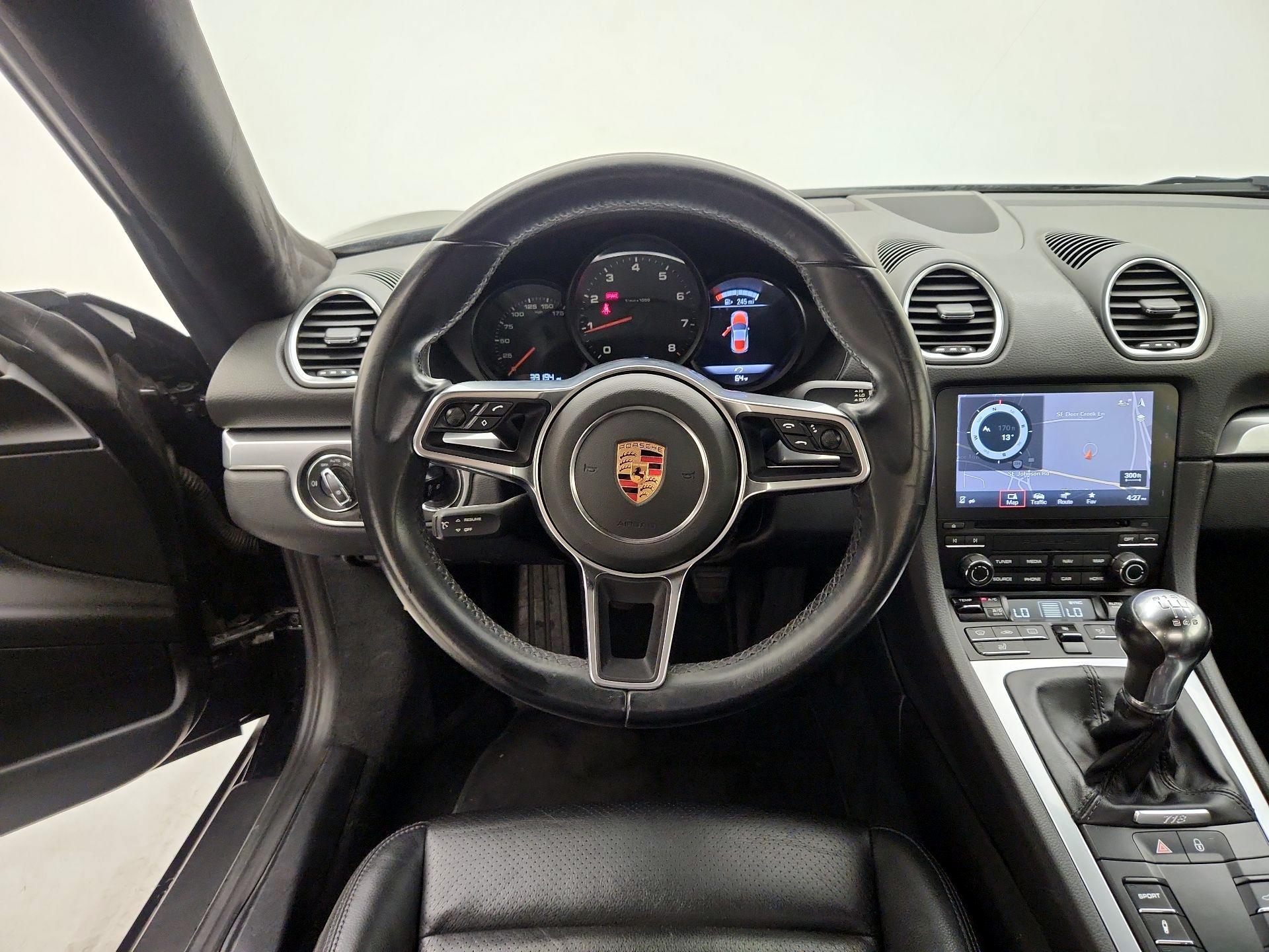 Thumbnail: 2017 Porsche 718 Cayman - 10