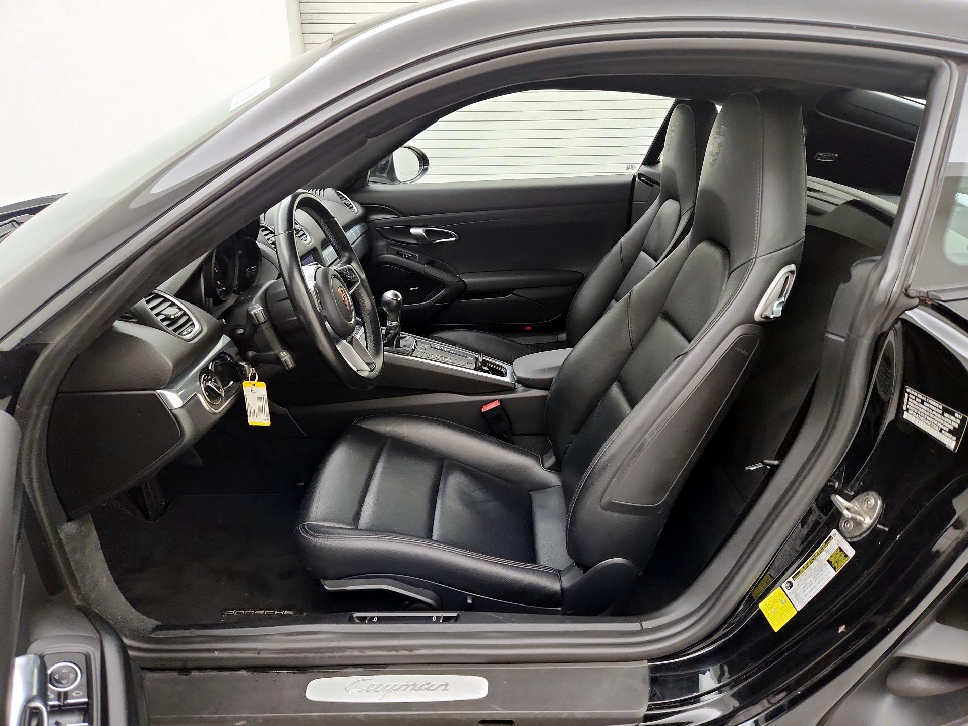 Thumbnail: 2017 Porsche 718 Cayman - 11